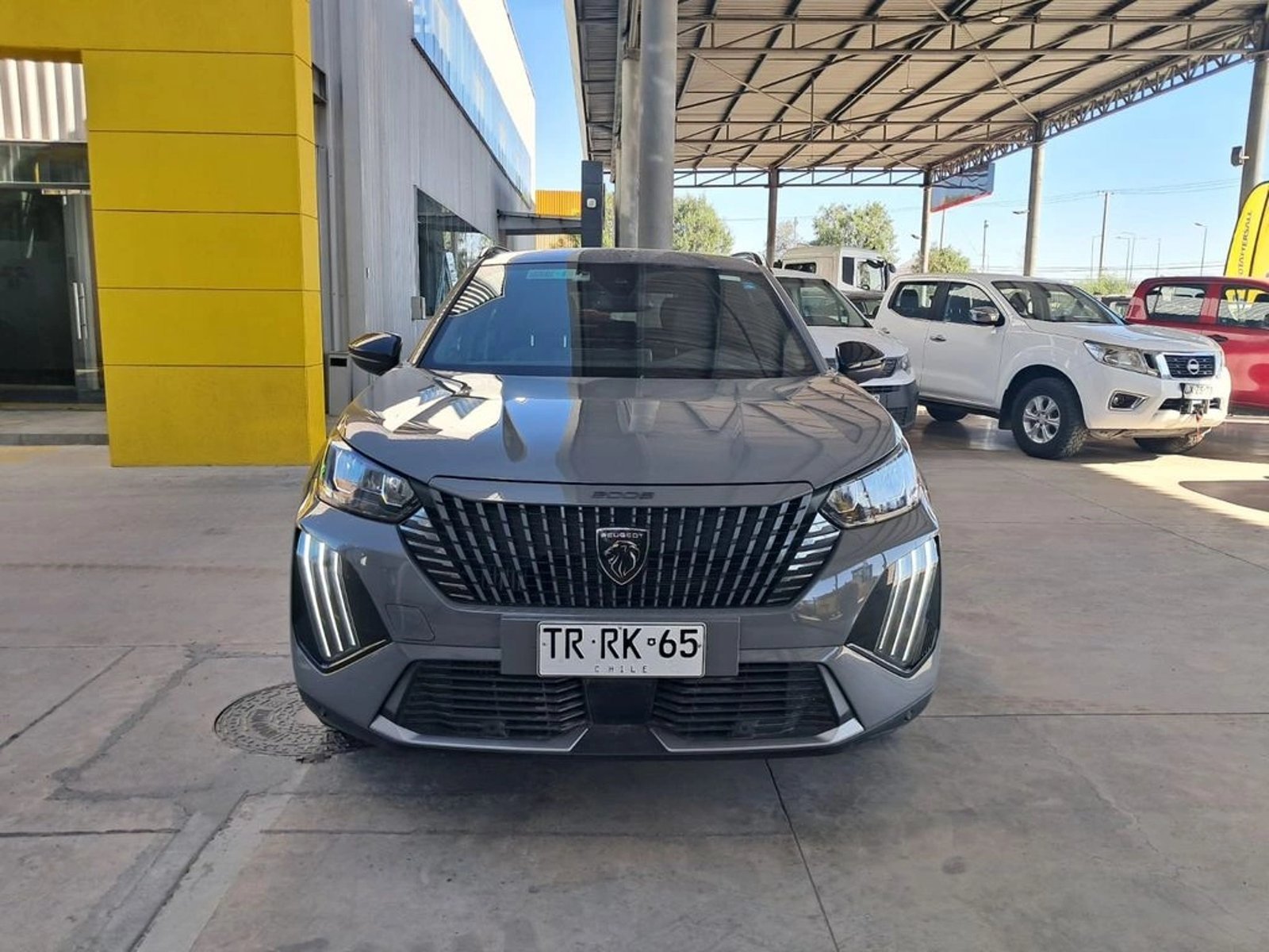 PEUGEOT 2008 ALLURE 1.5 BLUEHDI 2025 - Imagen 3 de 20
