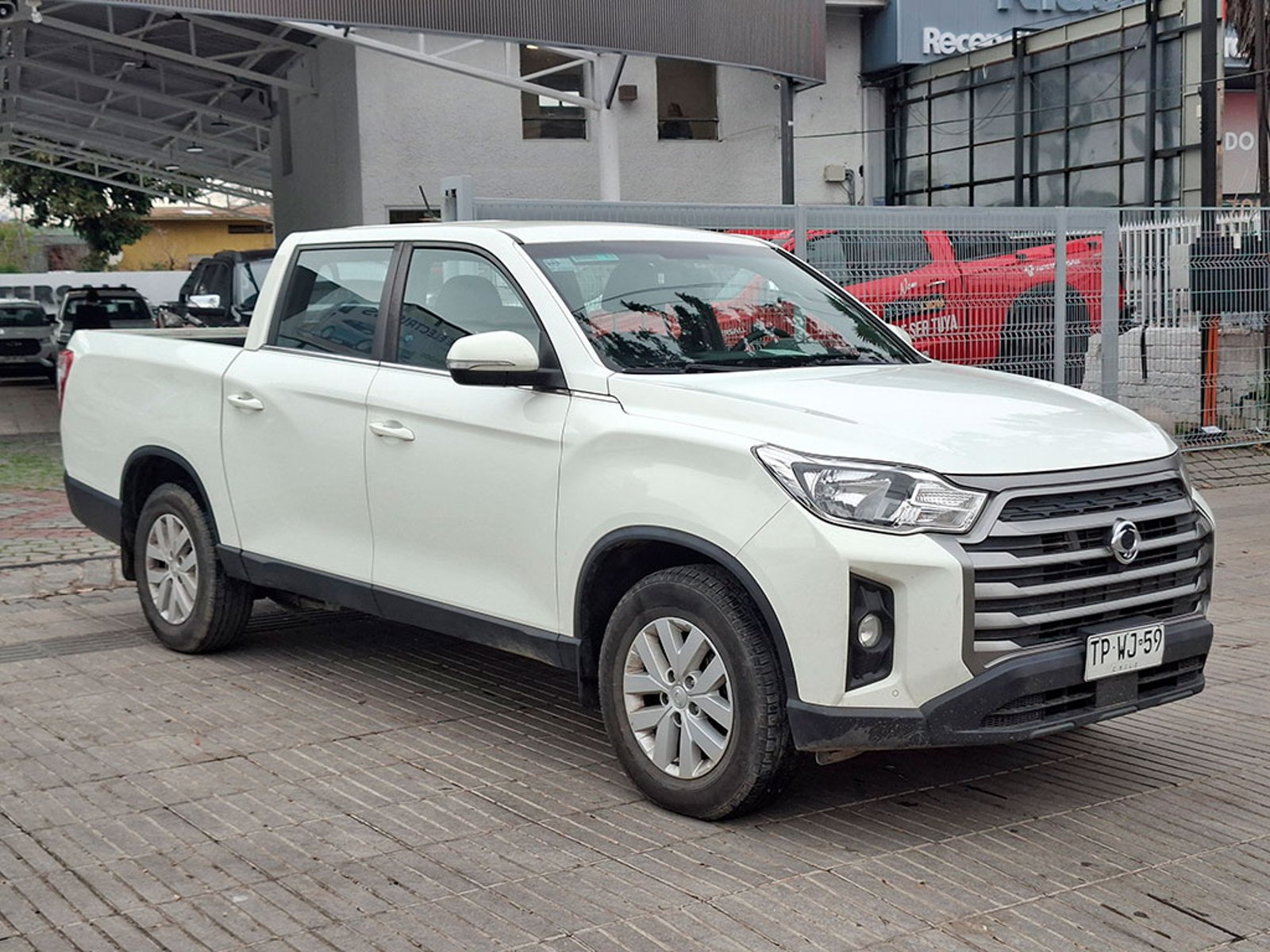 SsangYong MUSSO 2.2 GLX 2024 - Foto 3 de 20