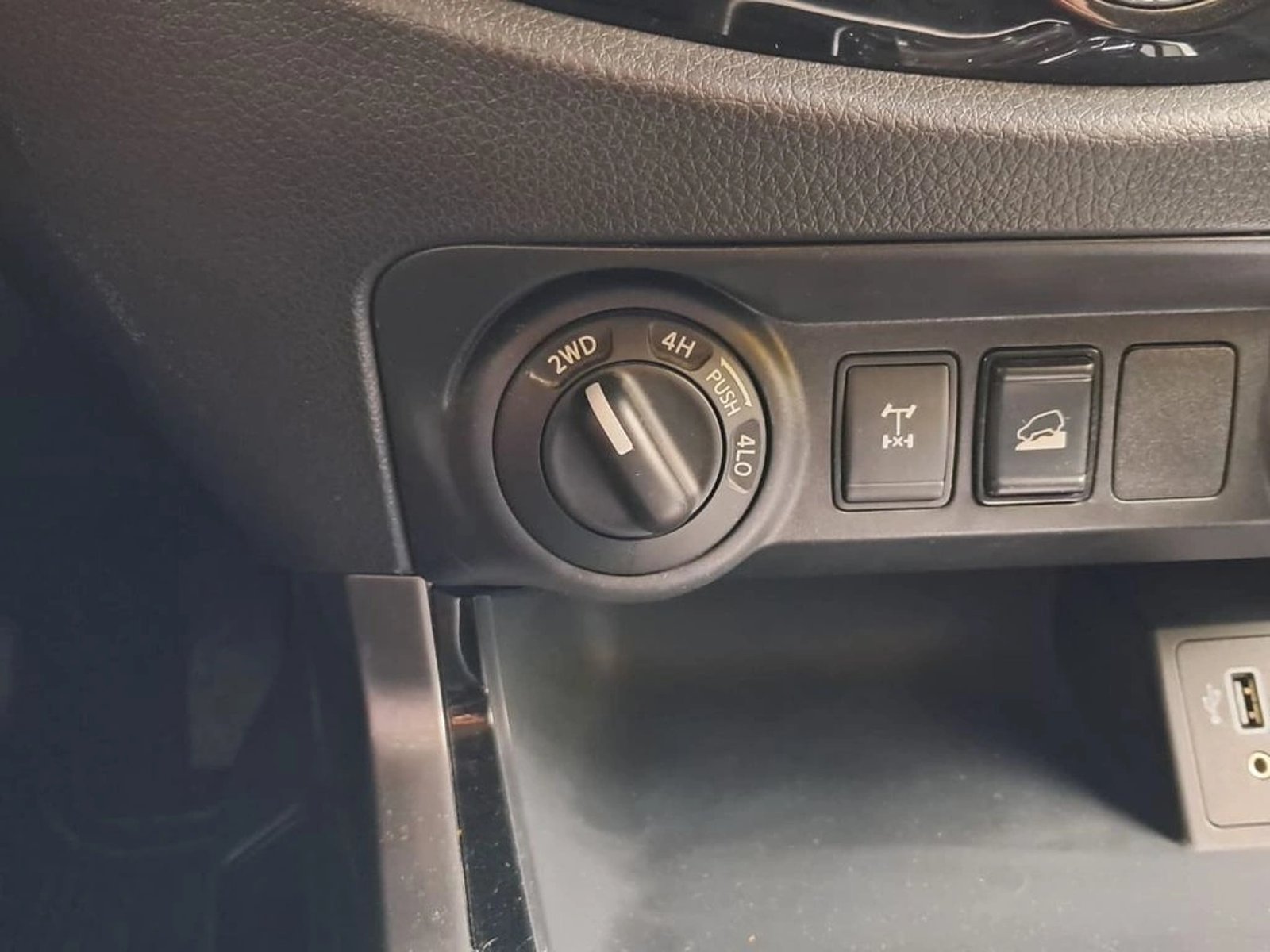 Nissan NAVARA 2.3 XE DC AT 4X4 2022 - Imagen 20 de 20
