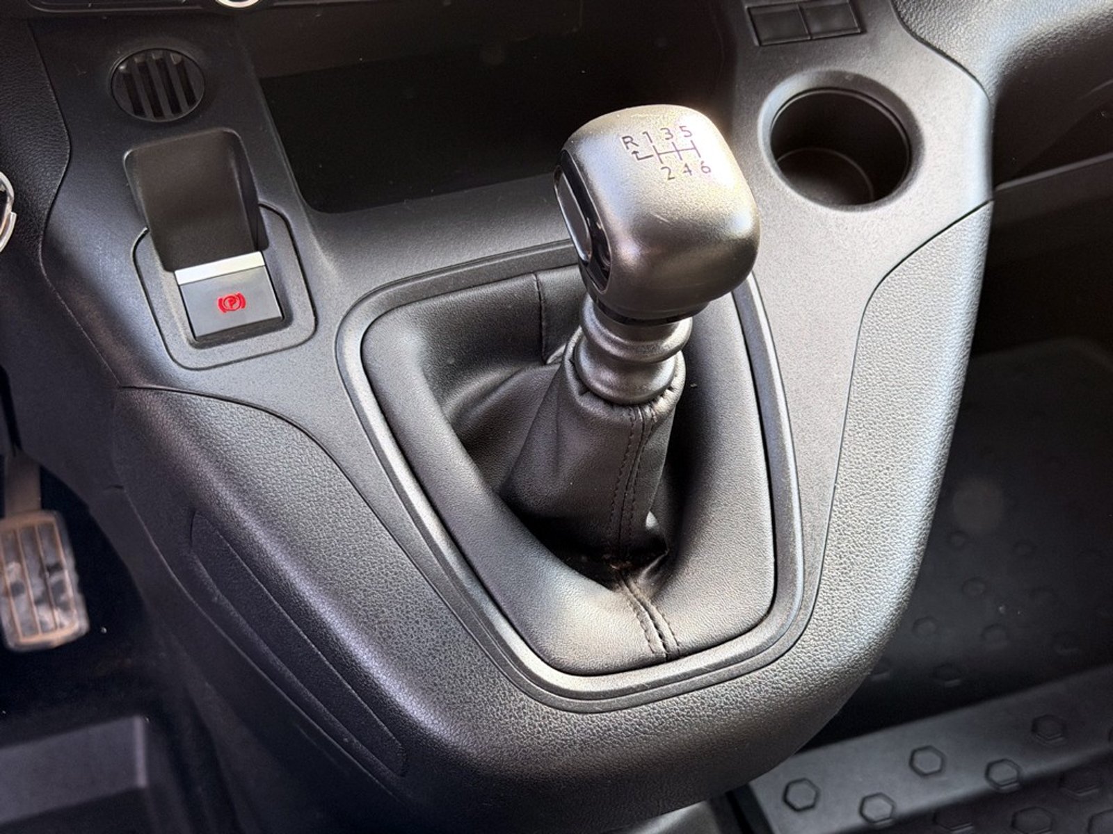 PEUGEOT PARTNER 1.5 L2 BLUEHDI 2024 - Imagen 12 de 20
