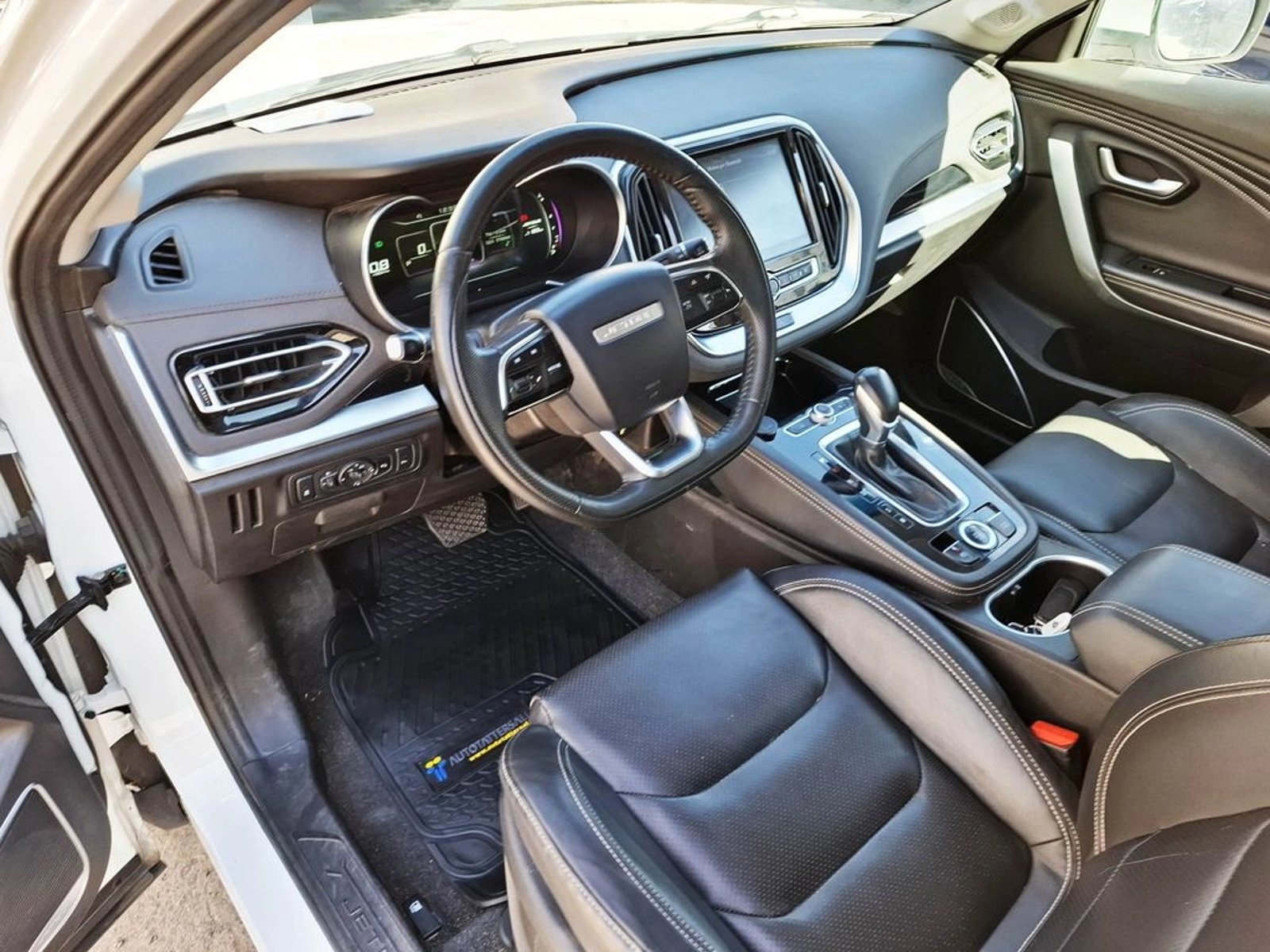 JETOUR X70 1.5 2022 - Imagen 14 de 20