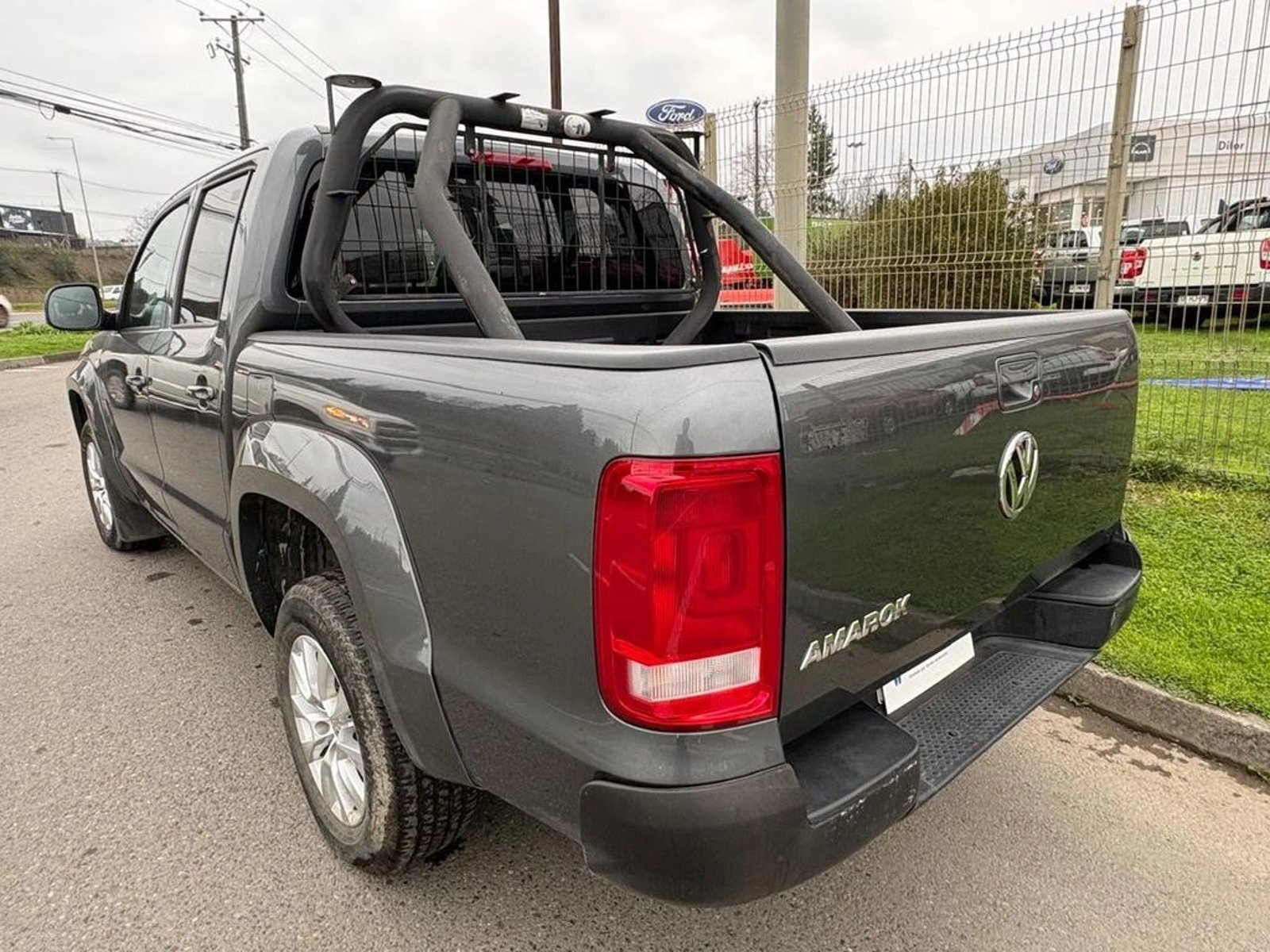 Volkswagen AMAROK TRENDLINE 4X2 MT 2023 - Imagen 6 de 12