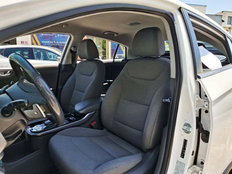 Hyundai IONIQ EV ELECTRICO 2021 - Imagen 16 de 20