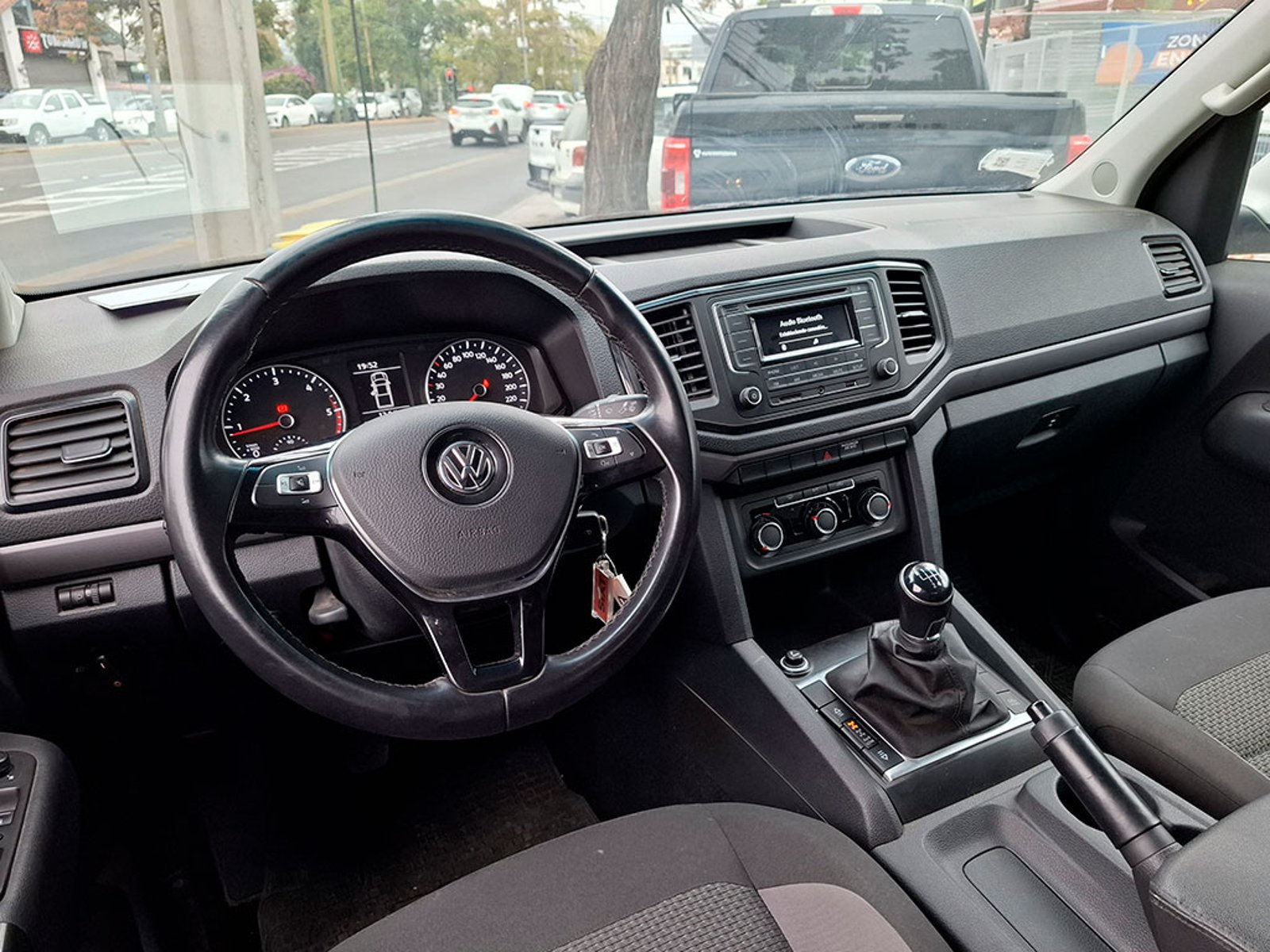 VOLKSWAGEN AMAROK 2.0 TRENDLINE 2023 - Imagen 10 de 20