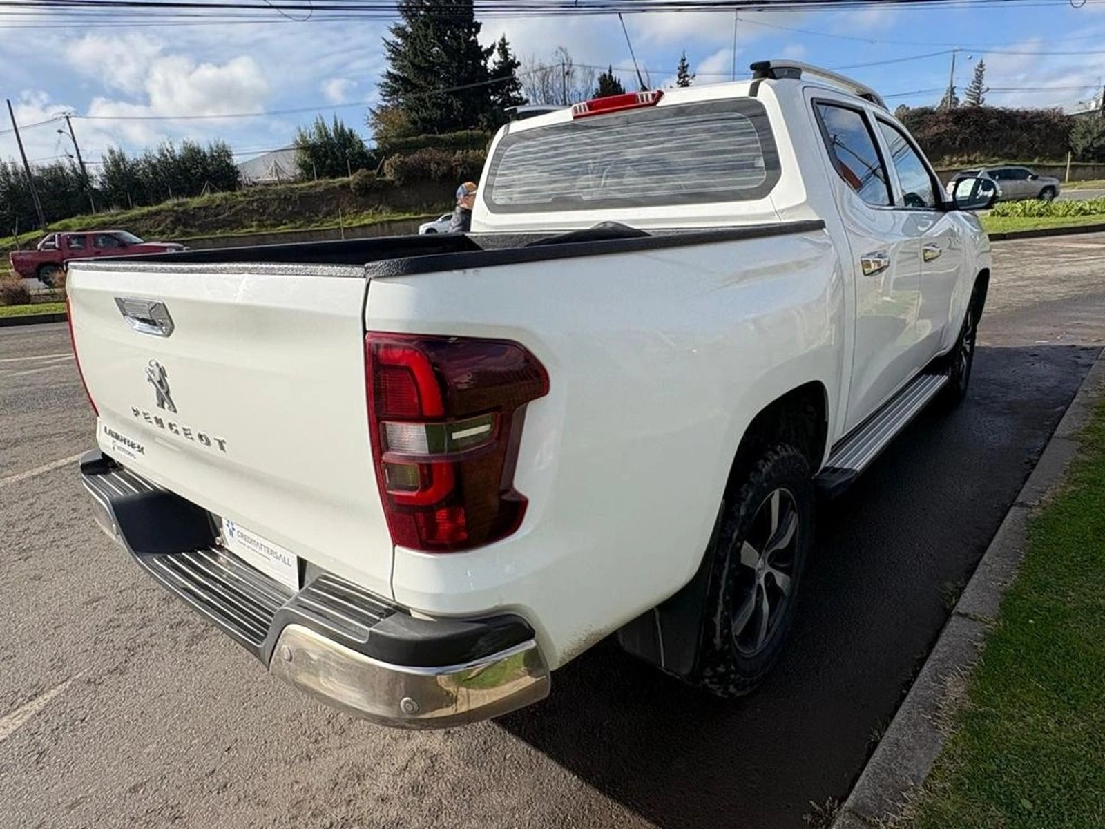 PEUGEOT LANDTREK 1.9 4X4 MT 2023 - Foto 5 de 12
