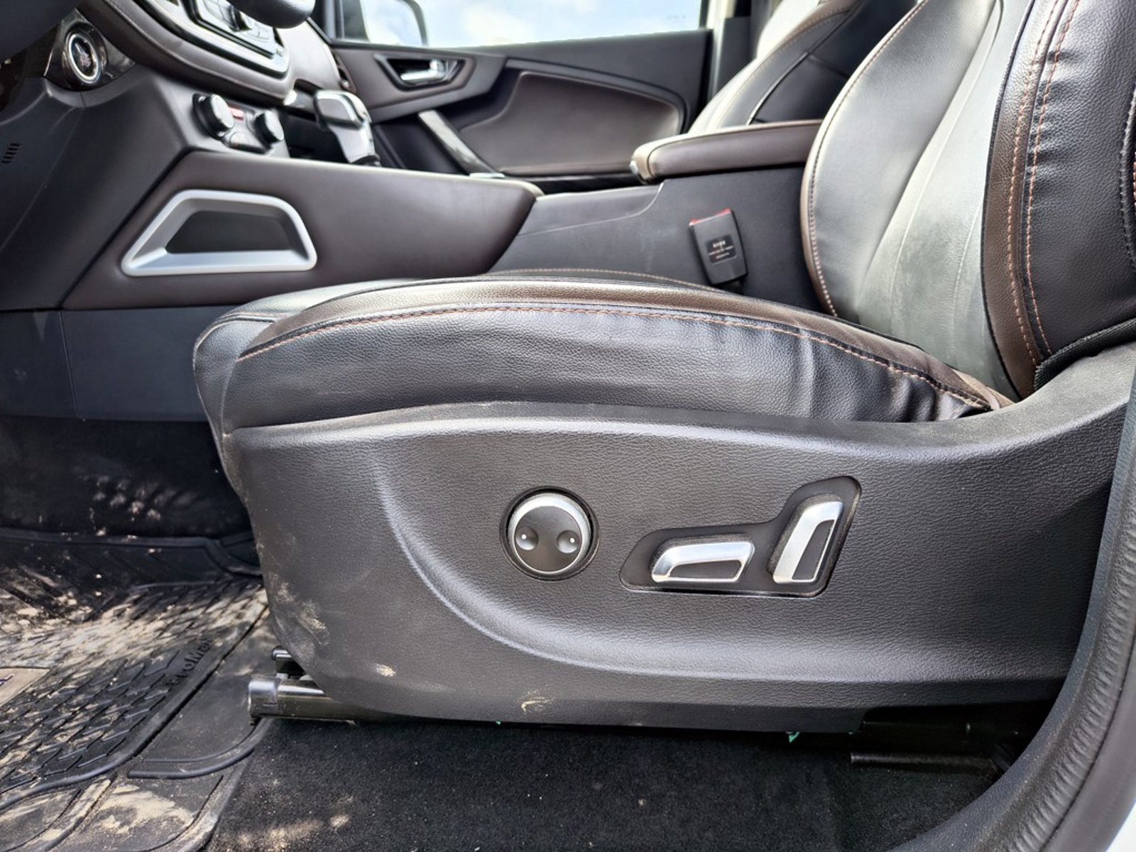 ZX AUTO TERRALORD 2.5 DIESEL 4X4 T/A 2023 - Imagen 9 de 19