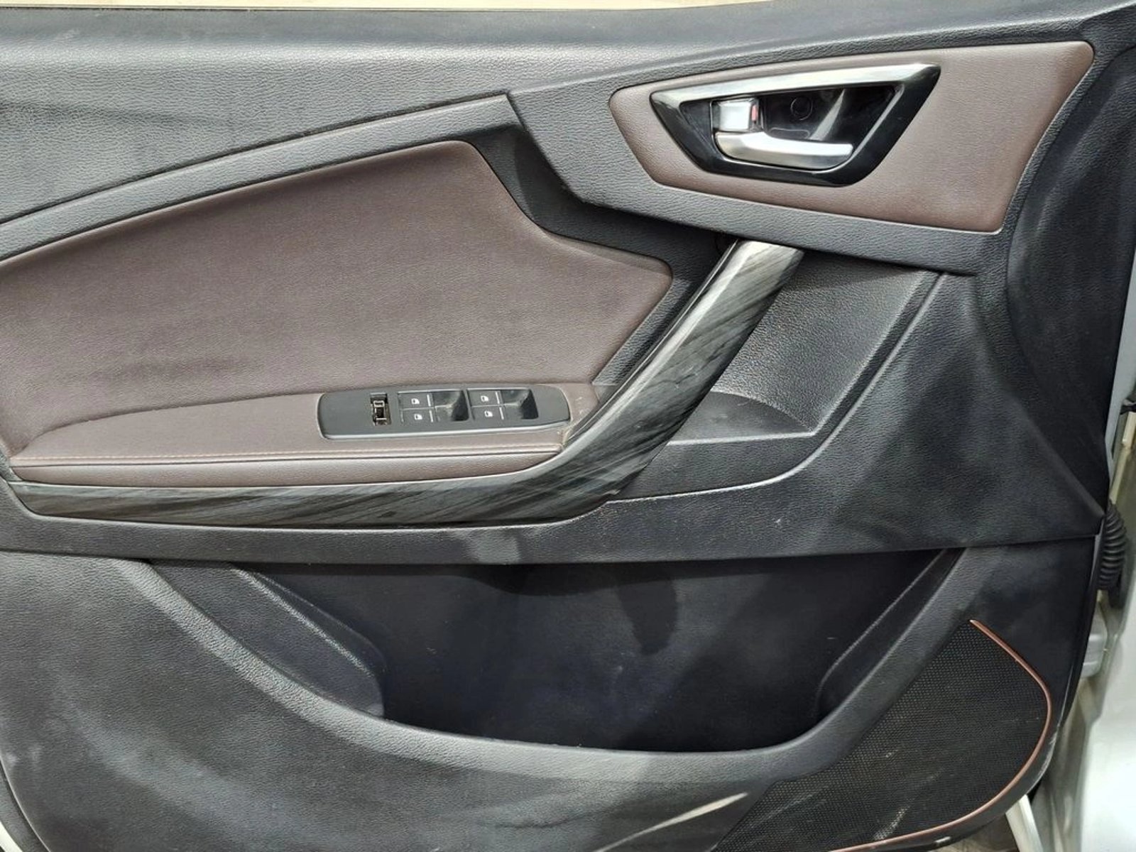 ZX Auto TERRALORD 2.5 AT 4X4 2023 - Imagen 13 de 20