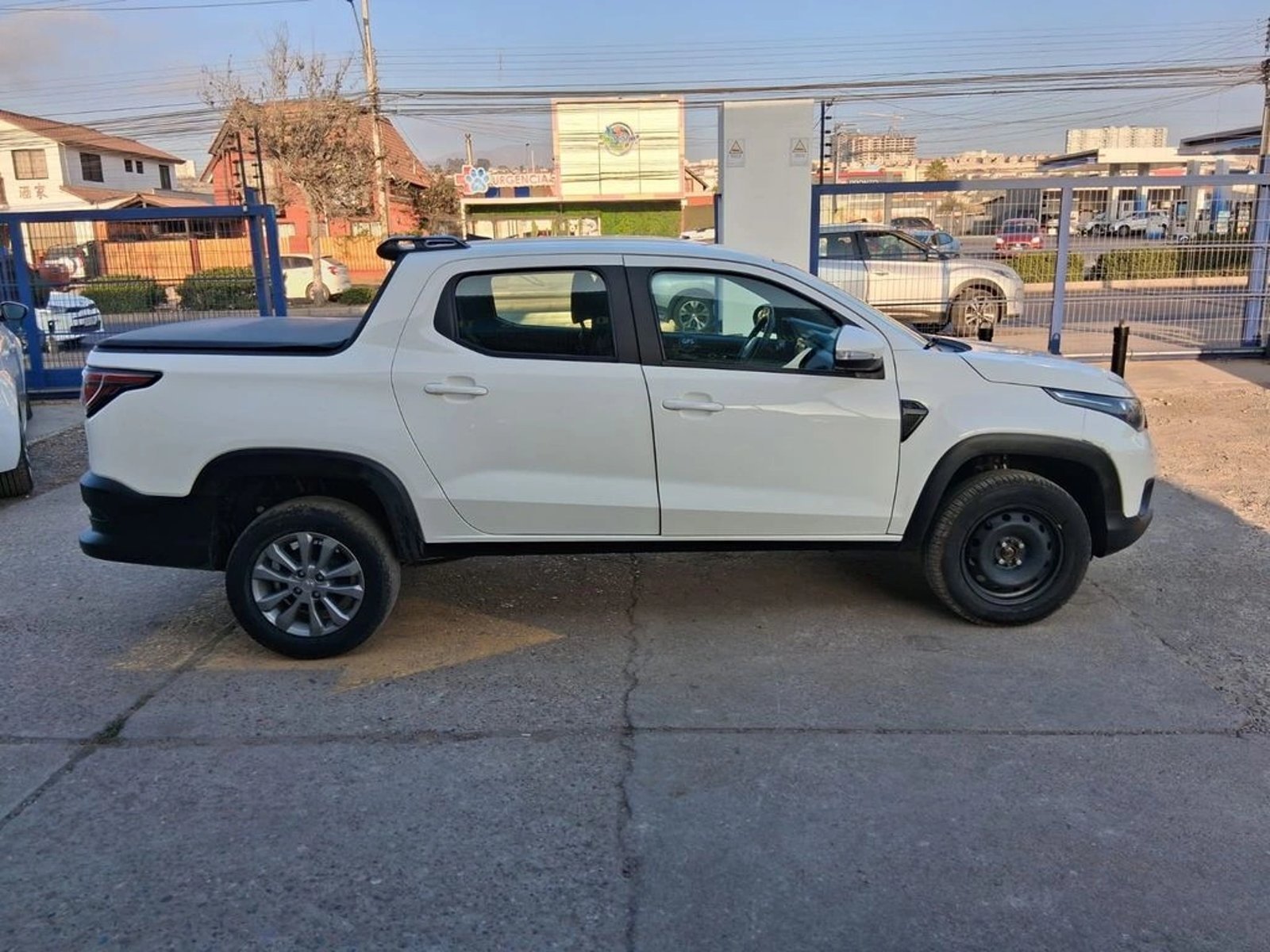 RAM 700 700 BIGHORN DCAB 1.3 2024 - Imagen 4 de 20