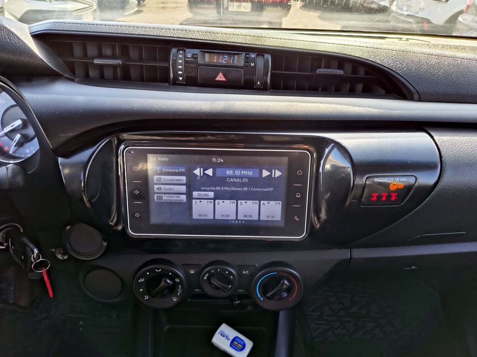 TOYOTA HILUX HILUX TSS 2.4 Diesel 4X2 T/M 2022 - Imagen 17 de 20
