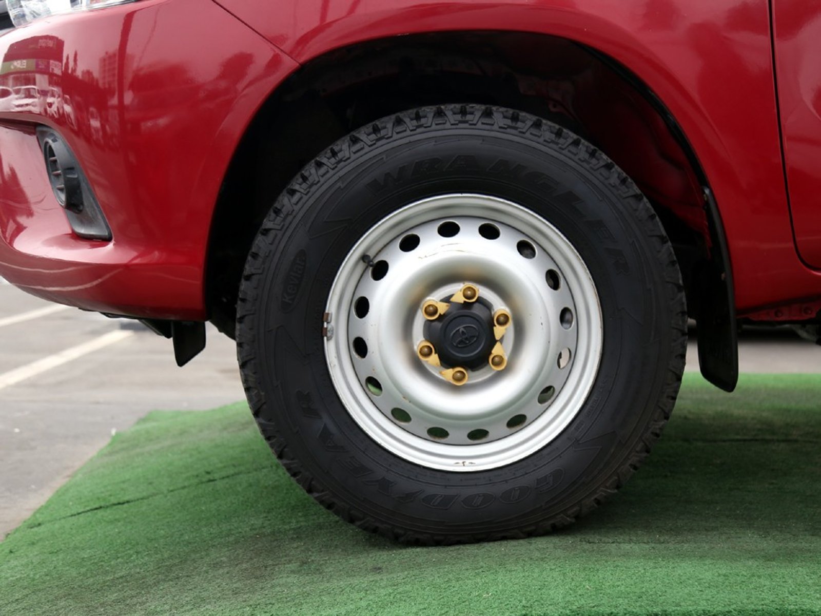 TOYOTA HILUX DX 2.4 4x2 MT 2022 - Imagen 10 de 20