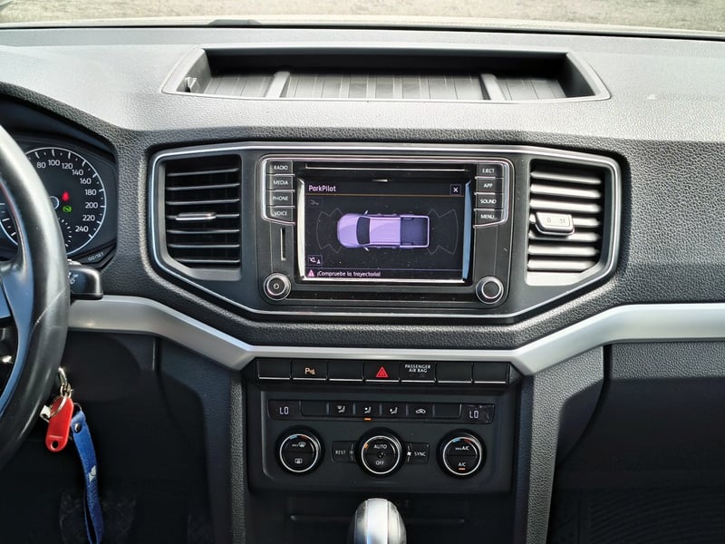 Volkswagen AMAROK 2.0 Diesel 4x4 T/A 2023 - Imagen 17 de 20
