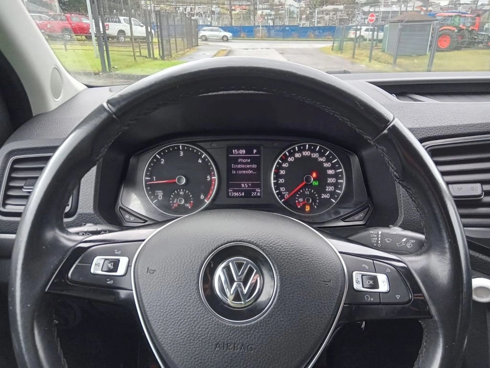 Volkswagen AMAROK COMFORTLINE 2.0 AT 2022 - Foto 3 de 8