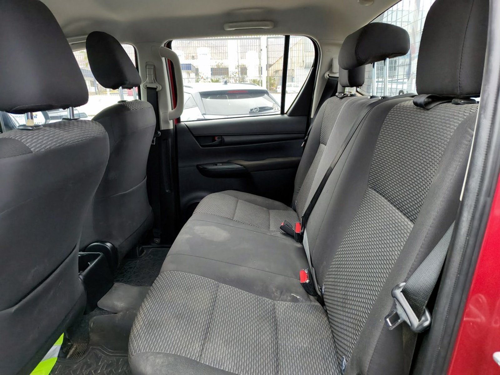 TOYOTA HILUX HILUX TSS 2.4 Diesel 4X4 T/M 2022 - Imagen 19 de 20