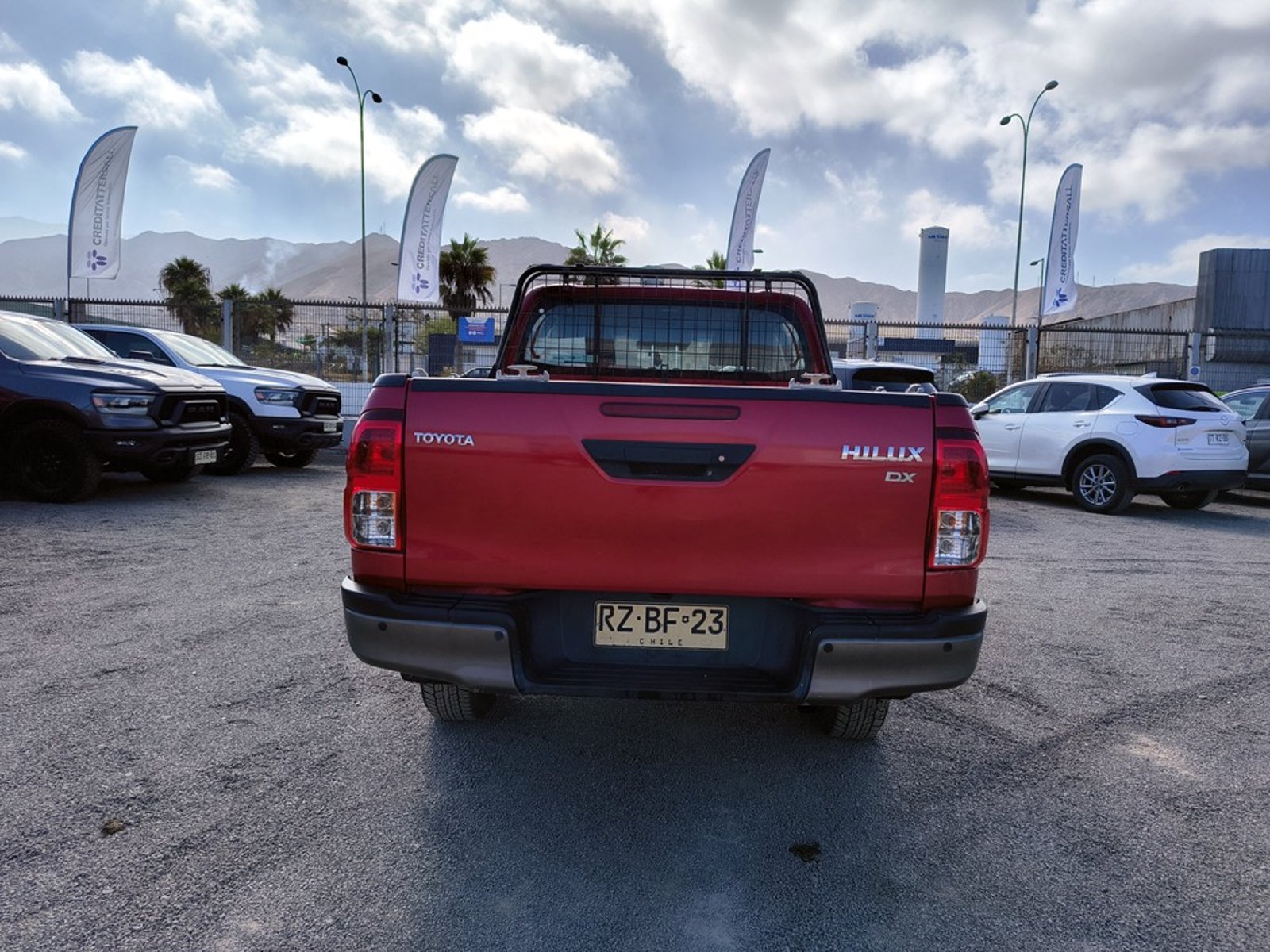 TOYOTA HILUX TSS 2.4 Diesel 4X2 T/M 2022 - Imagen 5 de 19
