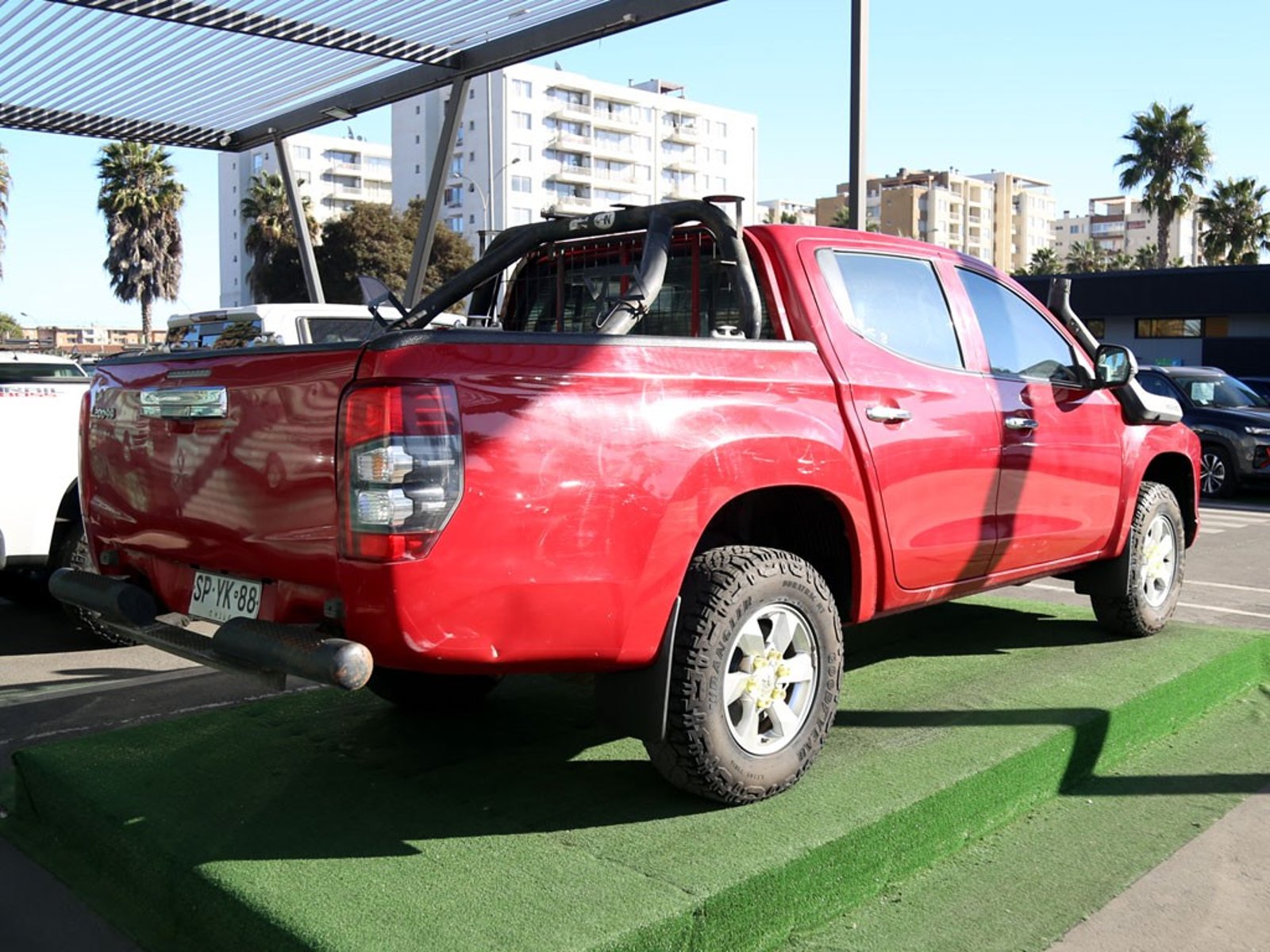 Mitsubishi L200 KATANA 2.4 4x4 MT 2023 - Imagen 6 de 20