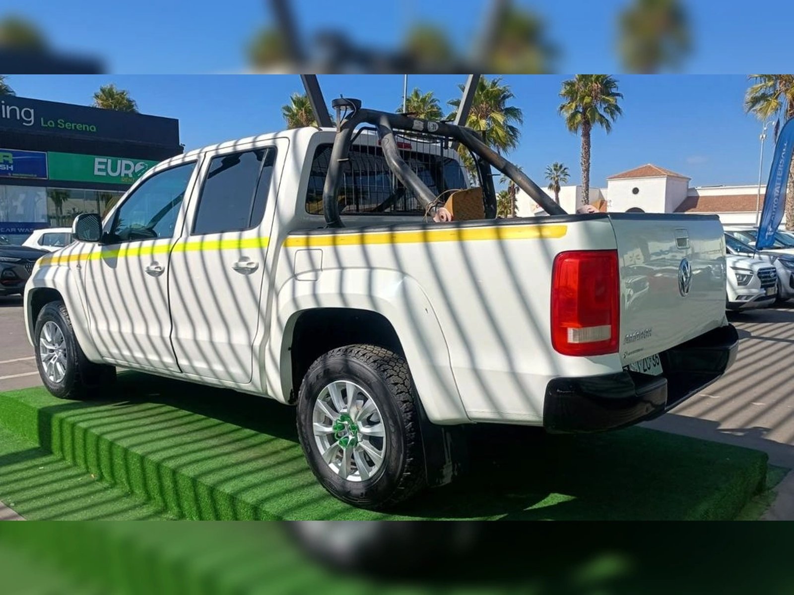 Volkswagen AMAROK 2.0 TRENDLINE DIESEL 4MOTION 4X4 DOB. CAB. MT 4P 2023 - Foto 5 de 14