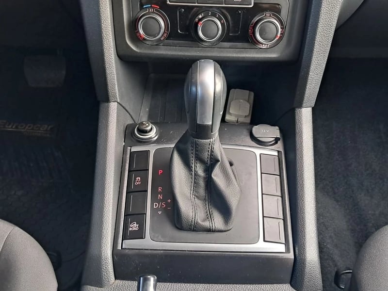 Volkswagen AMAROK COMFORTLINE 2.0 AT 4X4 2023 - Imagen 20 de 20