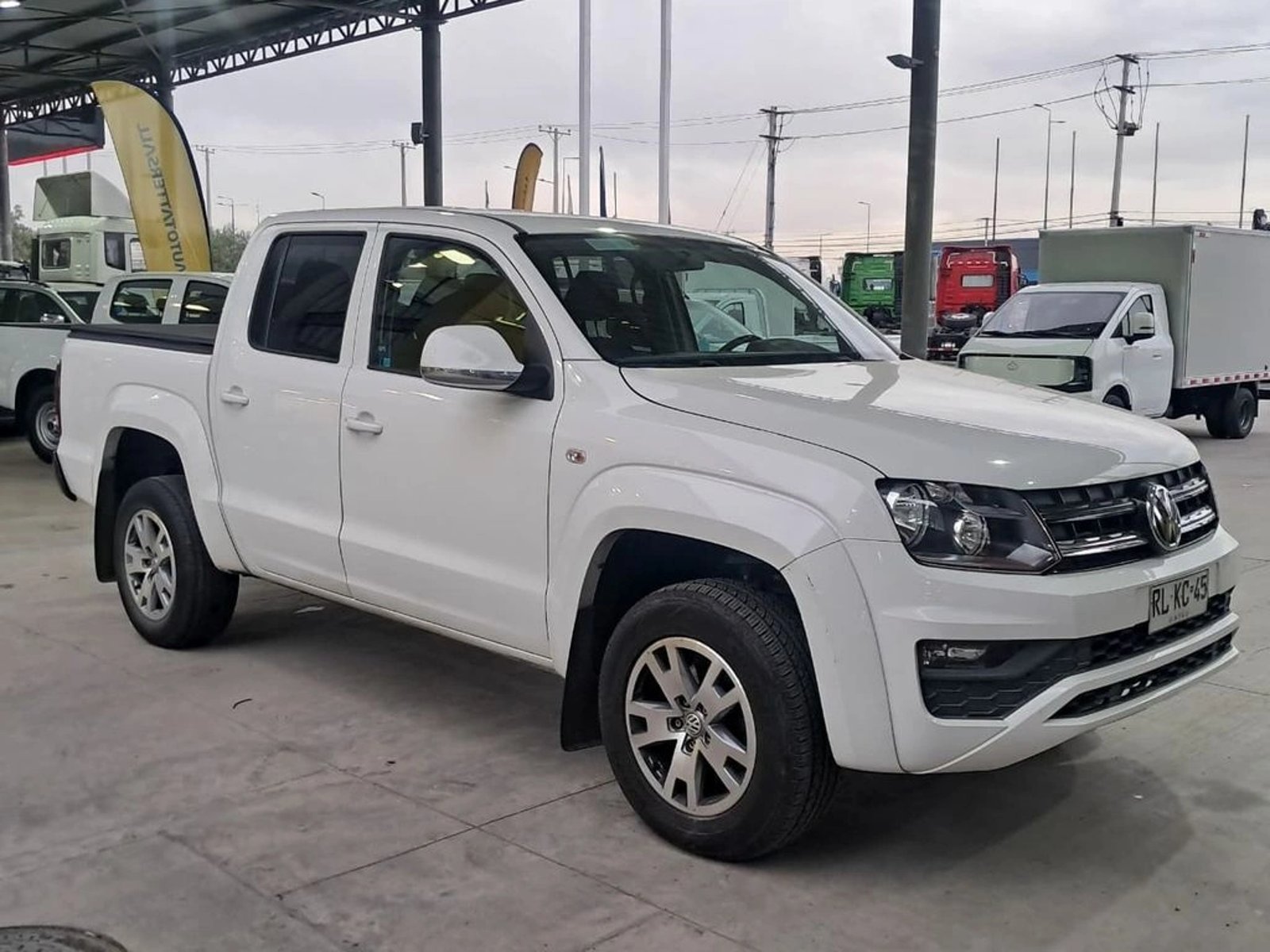 Volkswagen AMAROK 2.0 COMFORTLINE 4X4 AT 2022 - Imagen 3 de 20