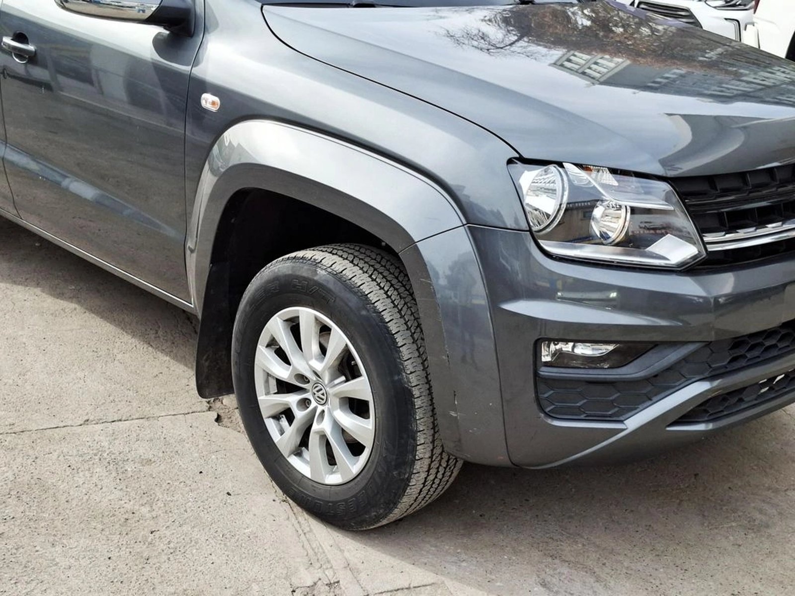 Volkswagen AMAROK COMFORTLINE 4MOTION AT 2023 - Foto 4 de 20