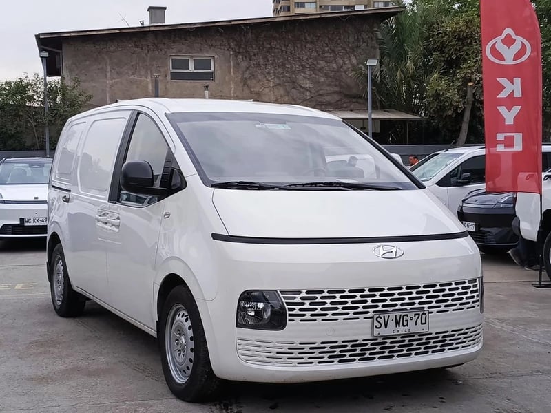 Hyundai STARIA 2.2 FURGÓN 2023 - Imagen 3 de 20