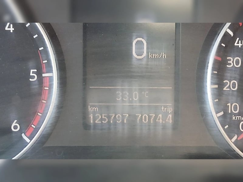 Volkswagen AMAROK 2.0 Diesel 4x2 T/M 2023 - Imagen 20 de 20