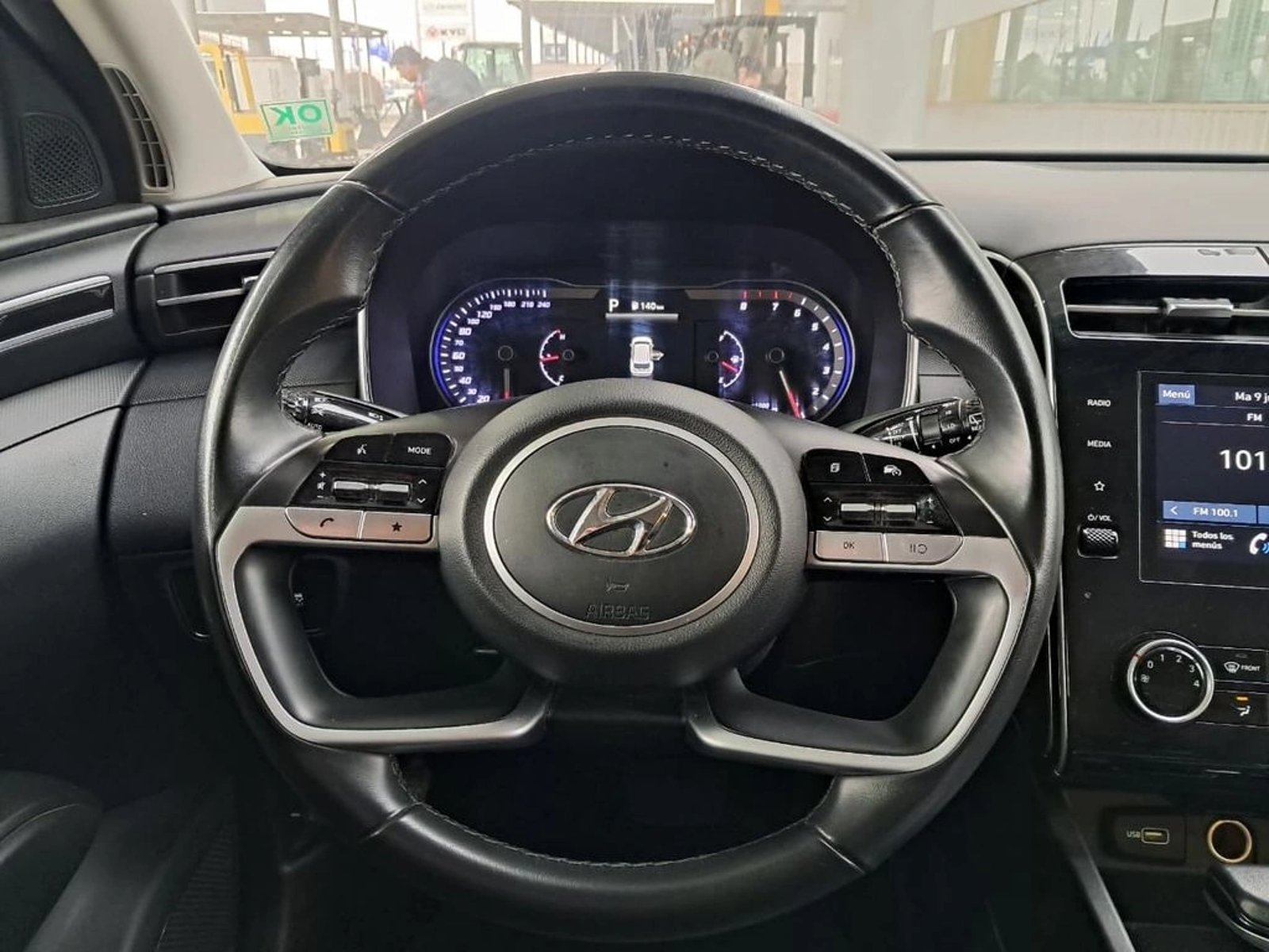Hyundai TUCSON 2.0 4x2 AT 2024 - Imagen 18 de 20