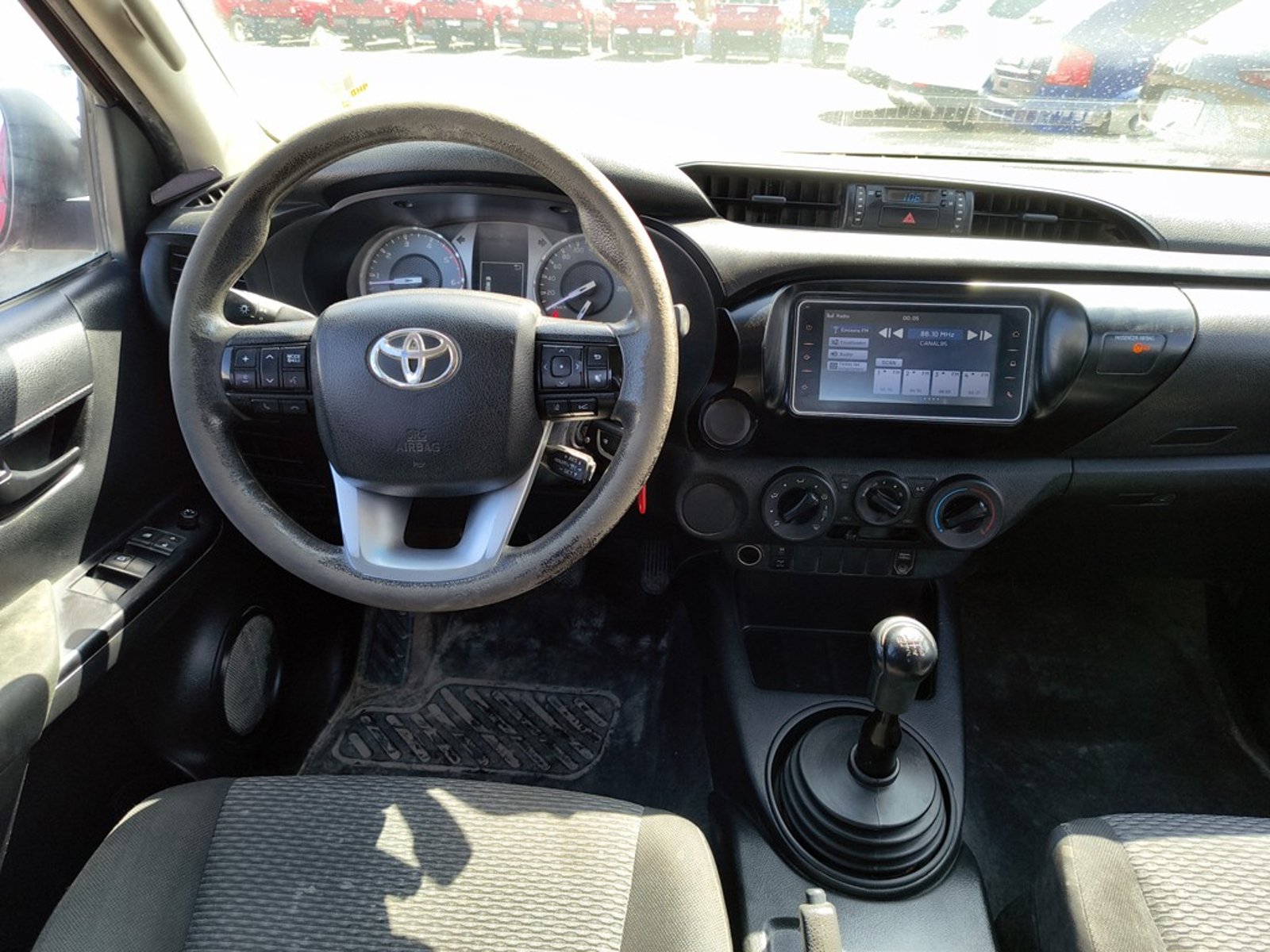 Toyota HILUX TSS 2.4 Diesel 4X2 T/M 2022 - Imagen 12 de 20