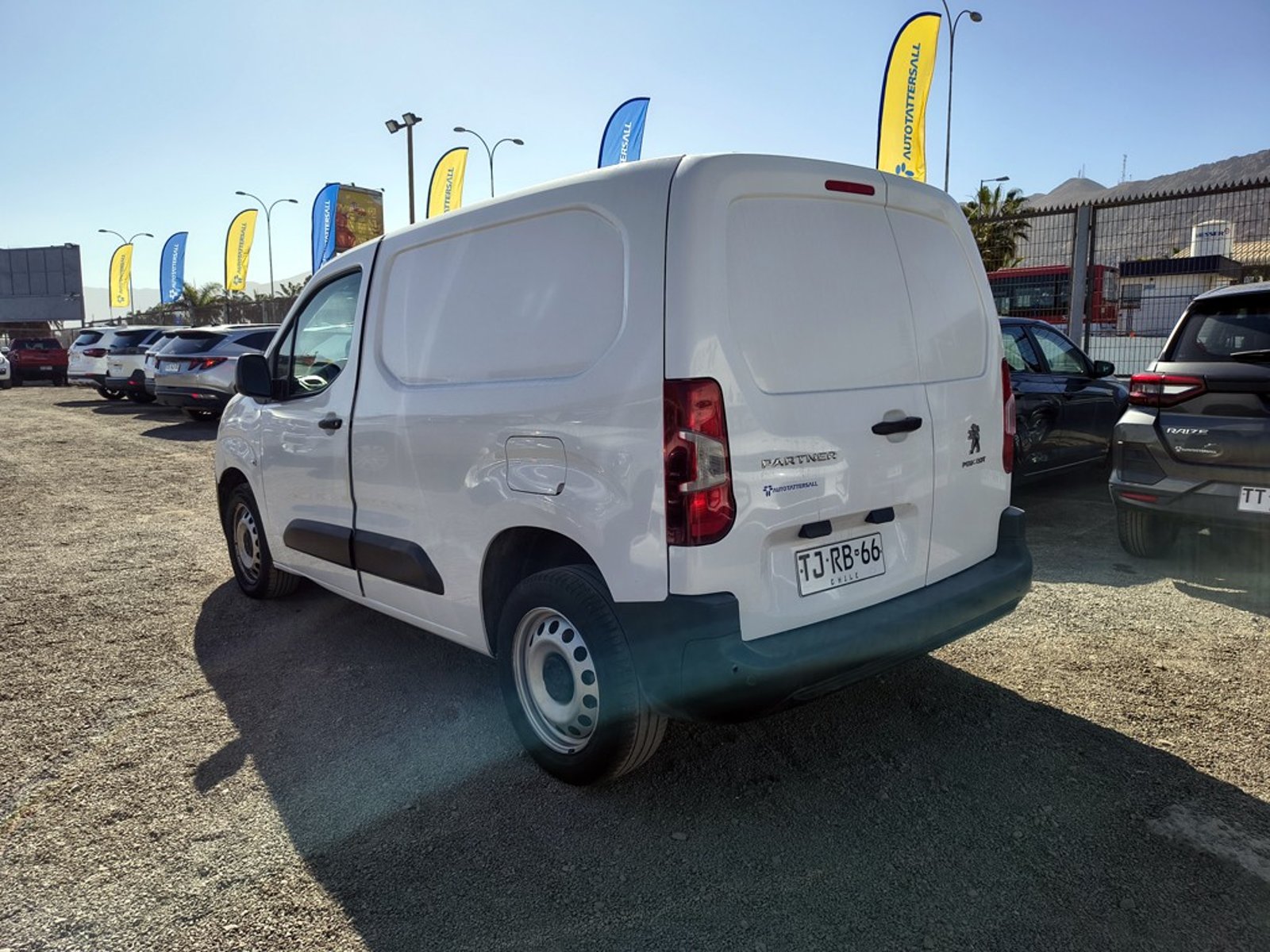 Peugeot PARTNER L1 1.5 Diesel 4X2 T/M 2024 - Imagen 5 de 17