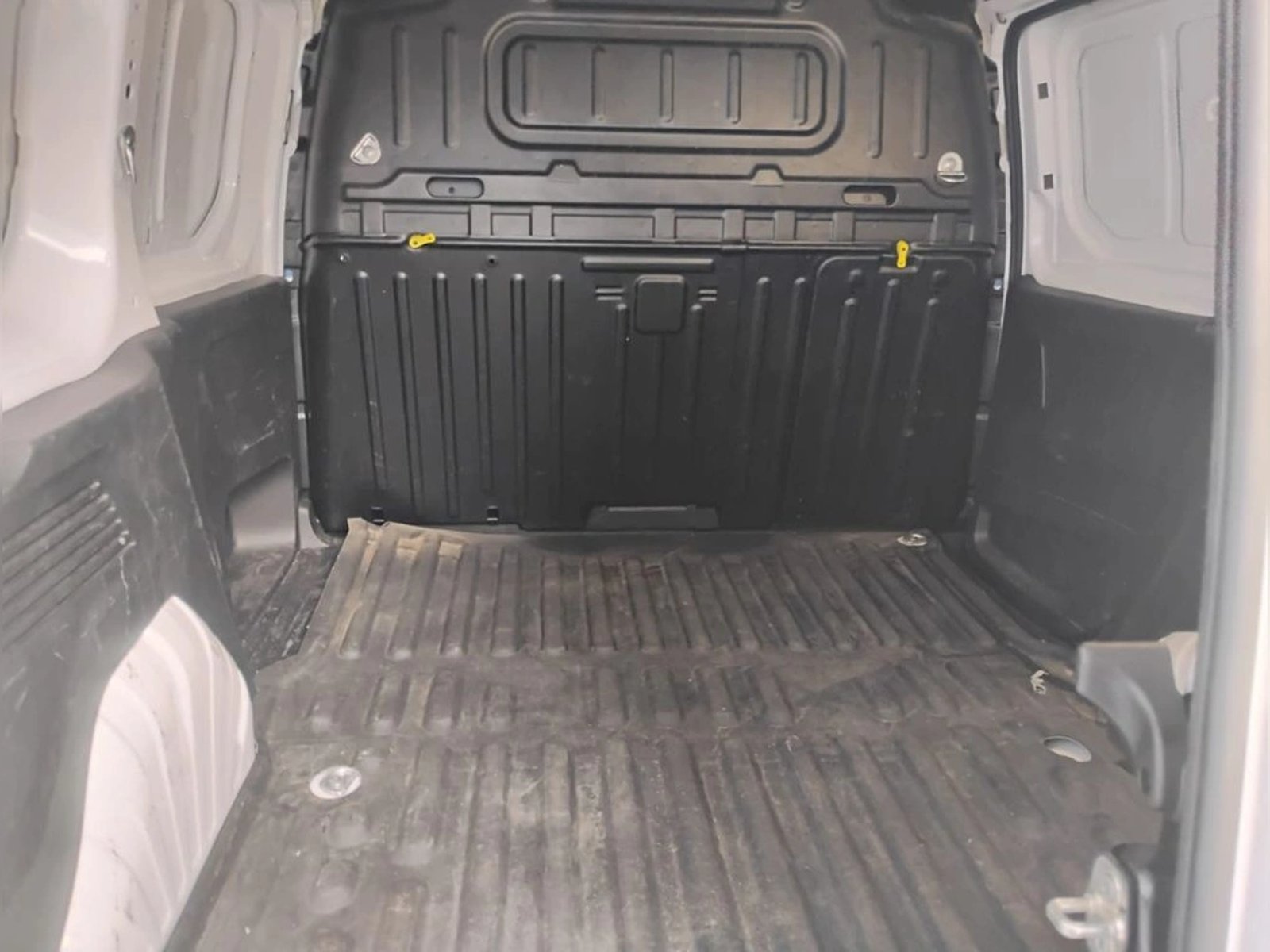 PEUGEOT PARTNER 1.5 L1 BLUEHDI DIESEL 2024 - Imagen 9 de 14