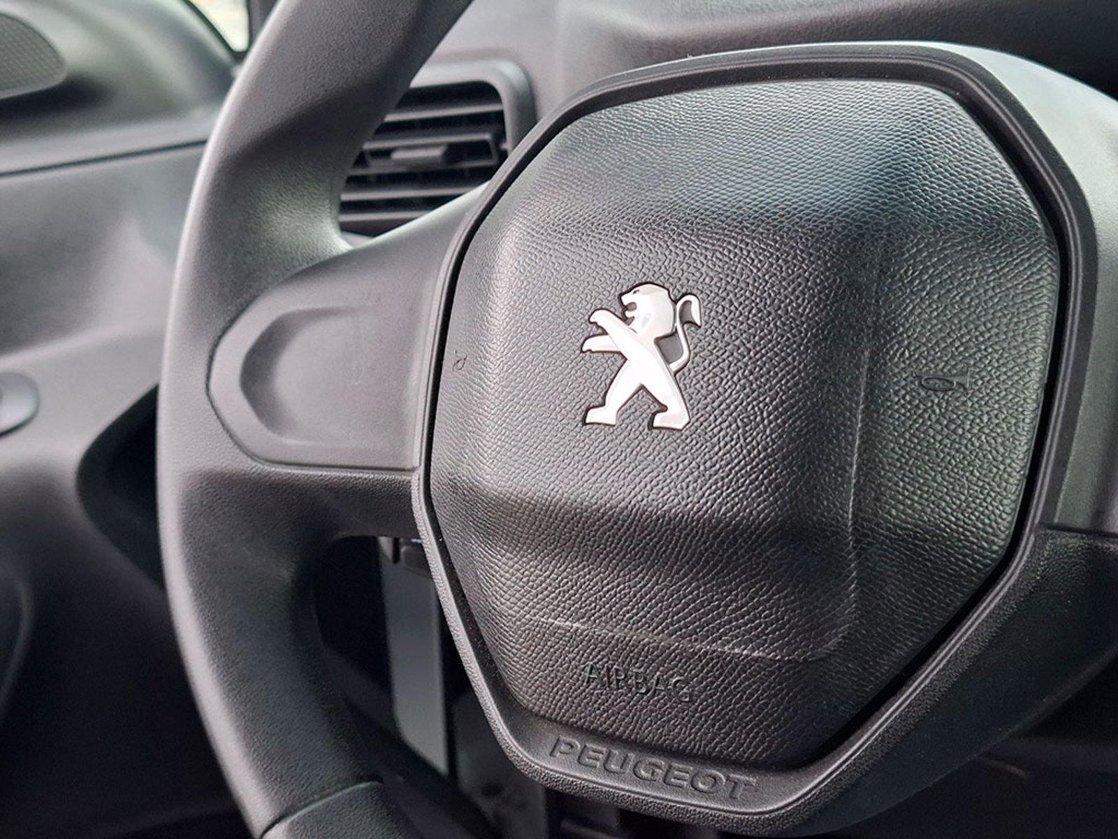 Peugeot PARTNER PARTNER L1 1.5 DIESEL 2023 - Imagen 12 de 20