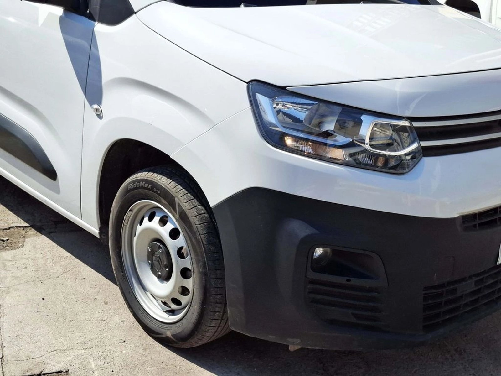 Citroën BERLINGO 1.5 BlueHDI 2024 - Imagen 4 de 20