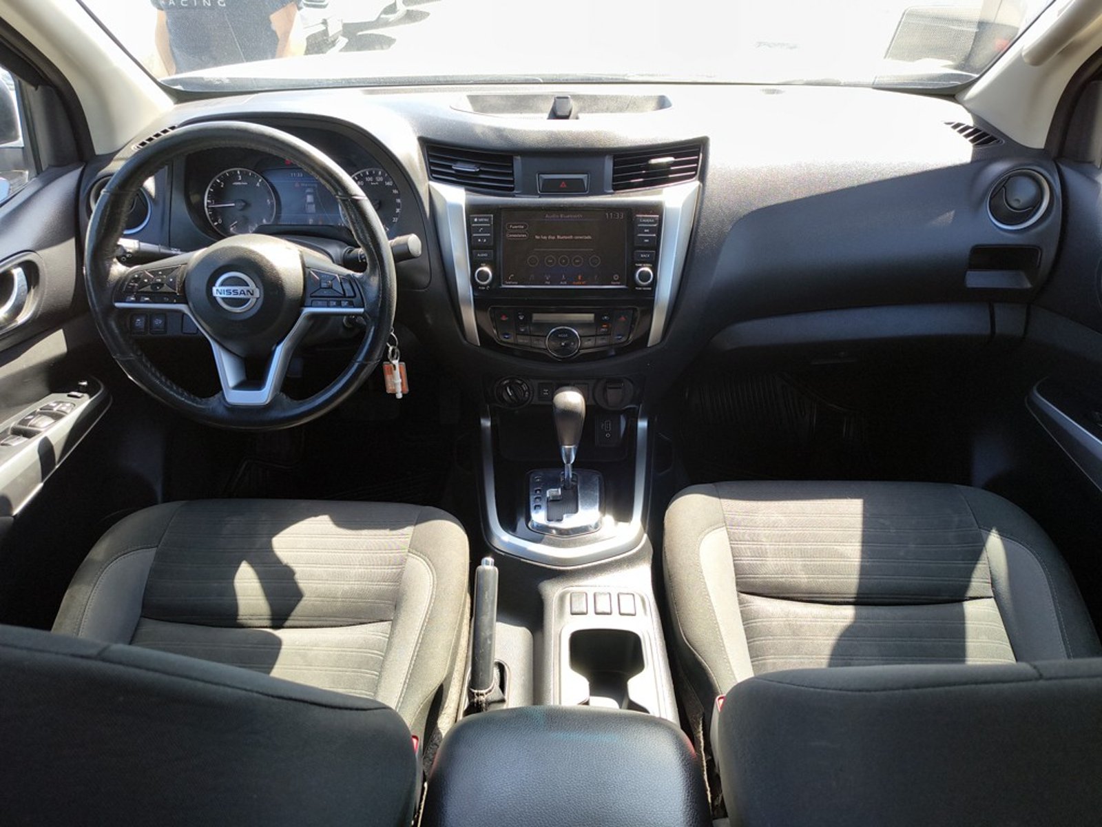 NISSAN NAVARA 2.3 Diesel 4x4 T/A 2023 - Imagen 14 de 18