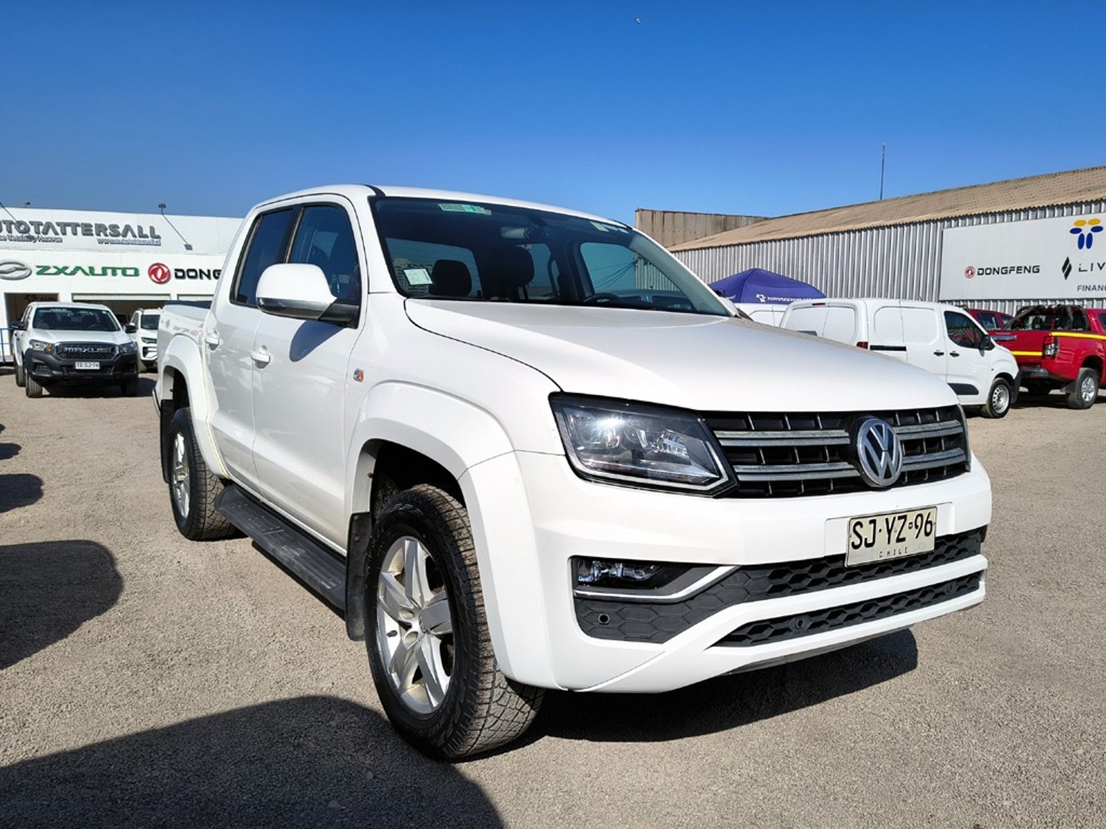Volkswagen AMAROK 2.0 COMFORTLINE 4MOTION 2023 - Imagen 3 de 20