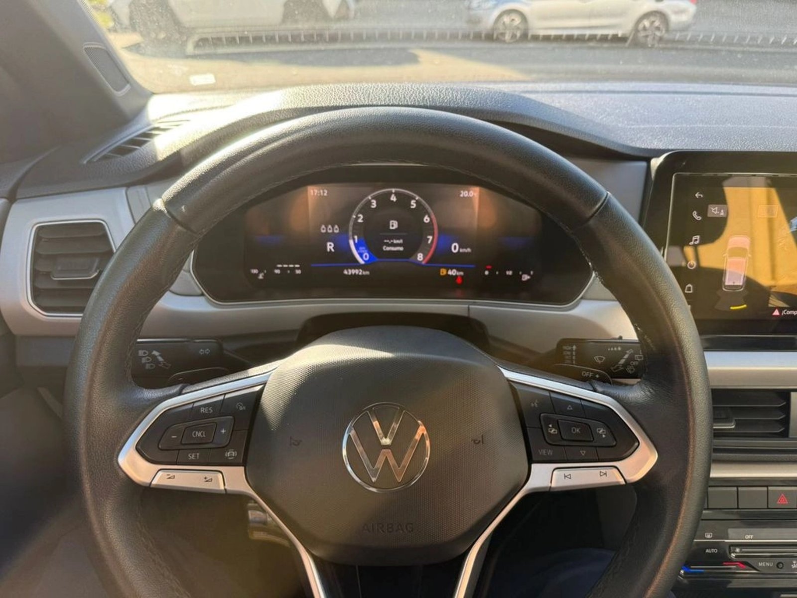 VOLKSWAGEN T-CROSS 1.0 TSI COMFORTLINE AT 2025 - Imagen 15 de 18