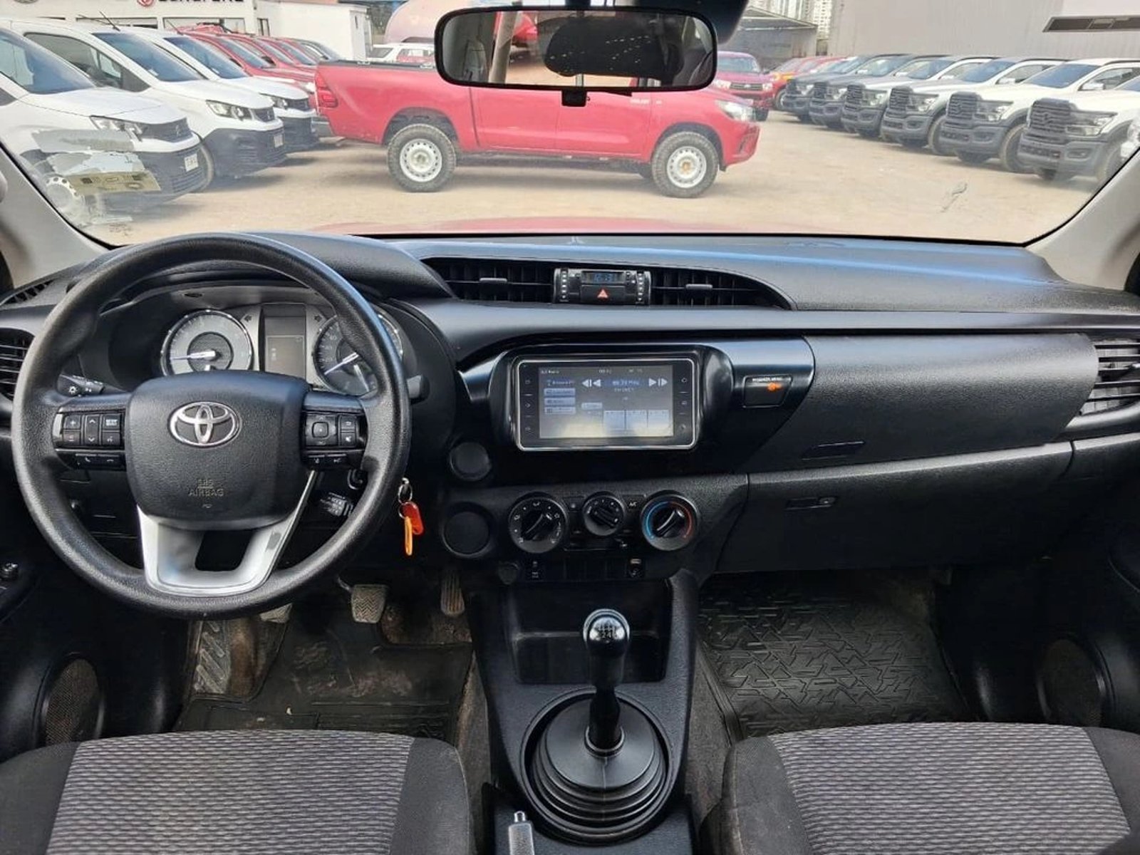 TOYOTA HILUX HILUX TSS 2.4 Diesel 4X2 T/M 2021 - Imagen 14 de 15
