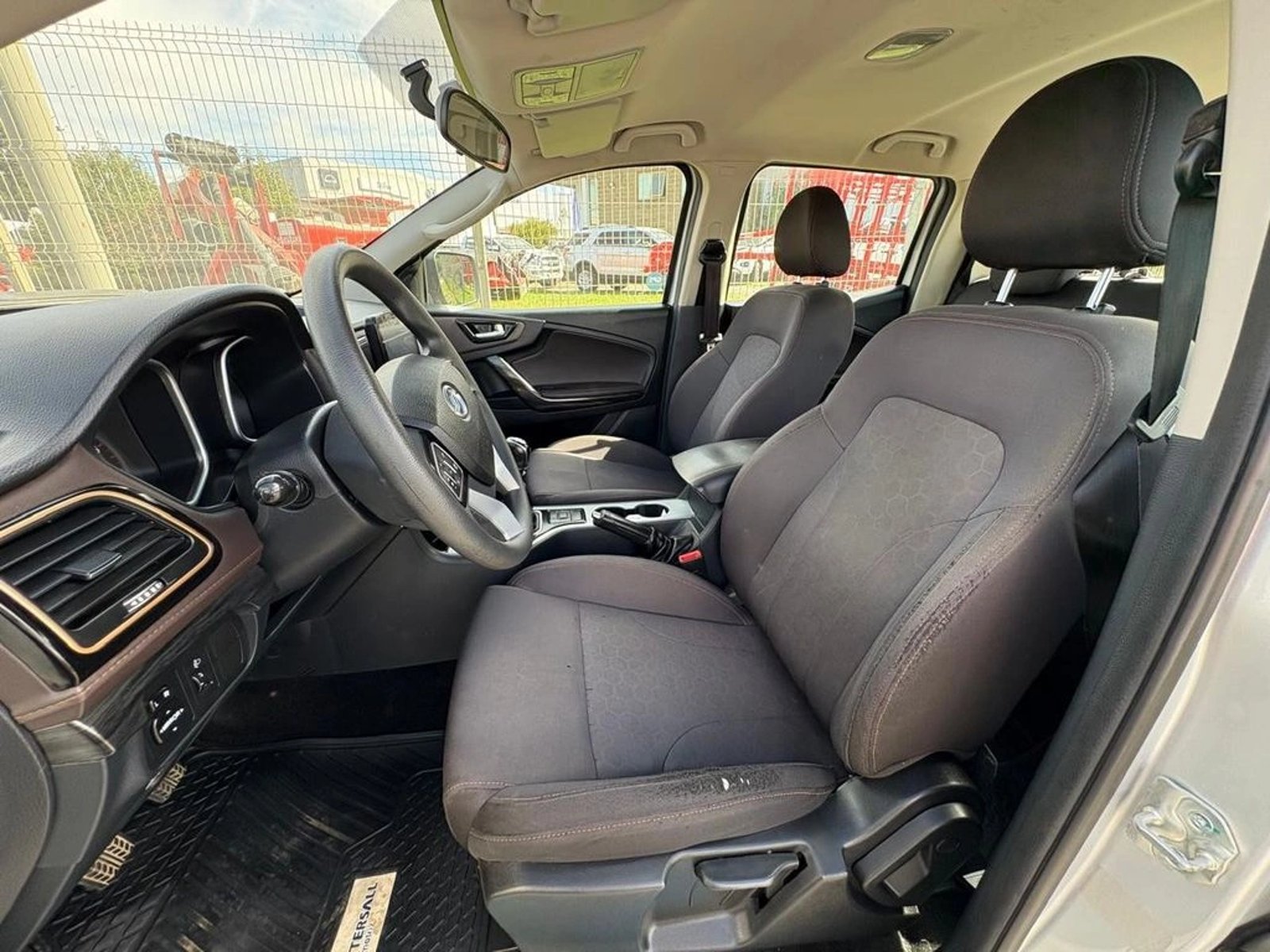 ZX AUTO TERRALORD DLX 4X4 MT DIESEL 2023 - Imagen 11 de 14