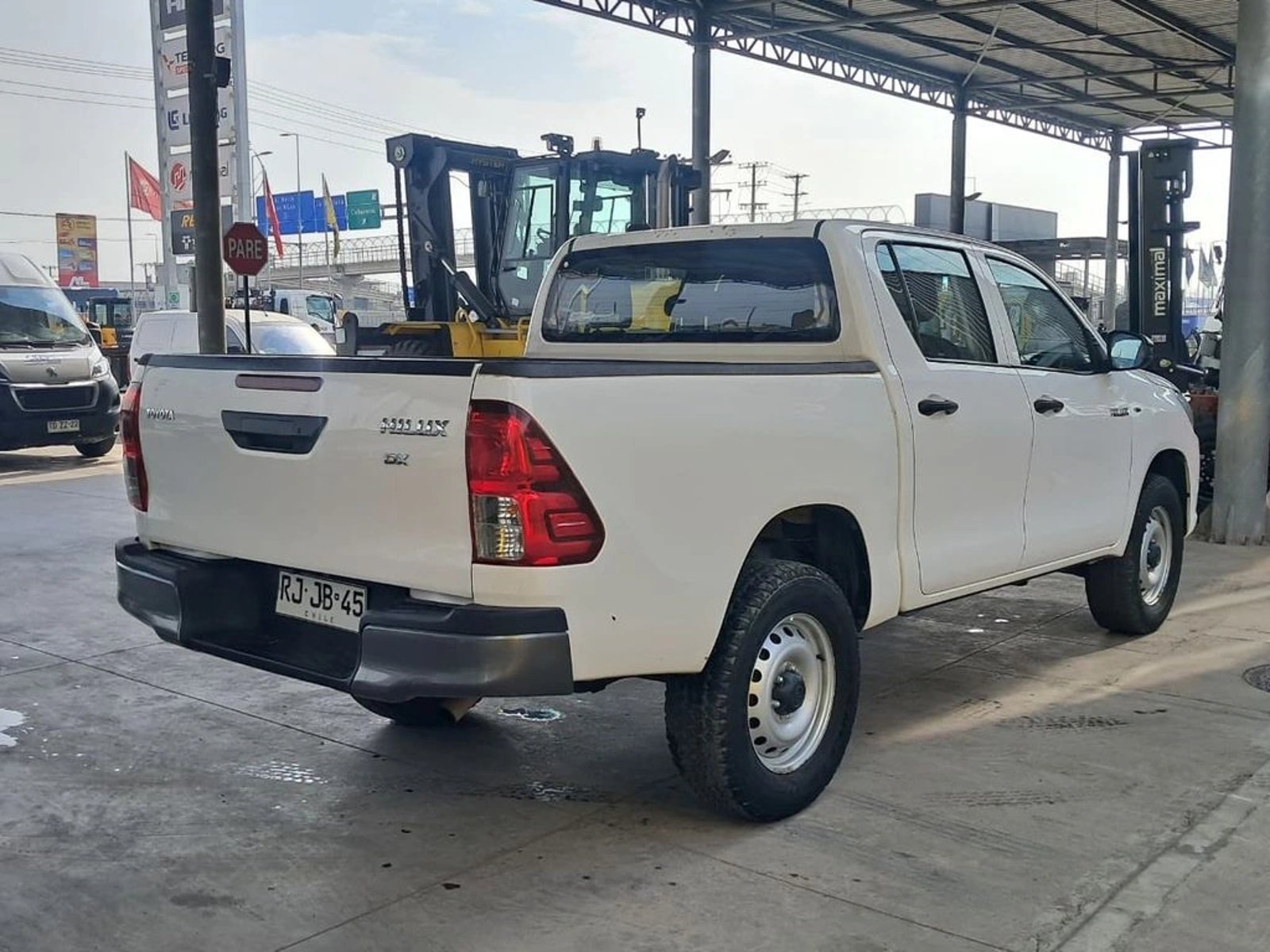TOYOTA HILUX DX 2.4 4X2 2022 - Imagen 5 de 20