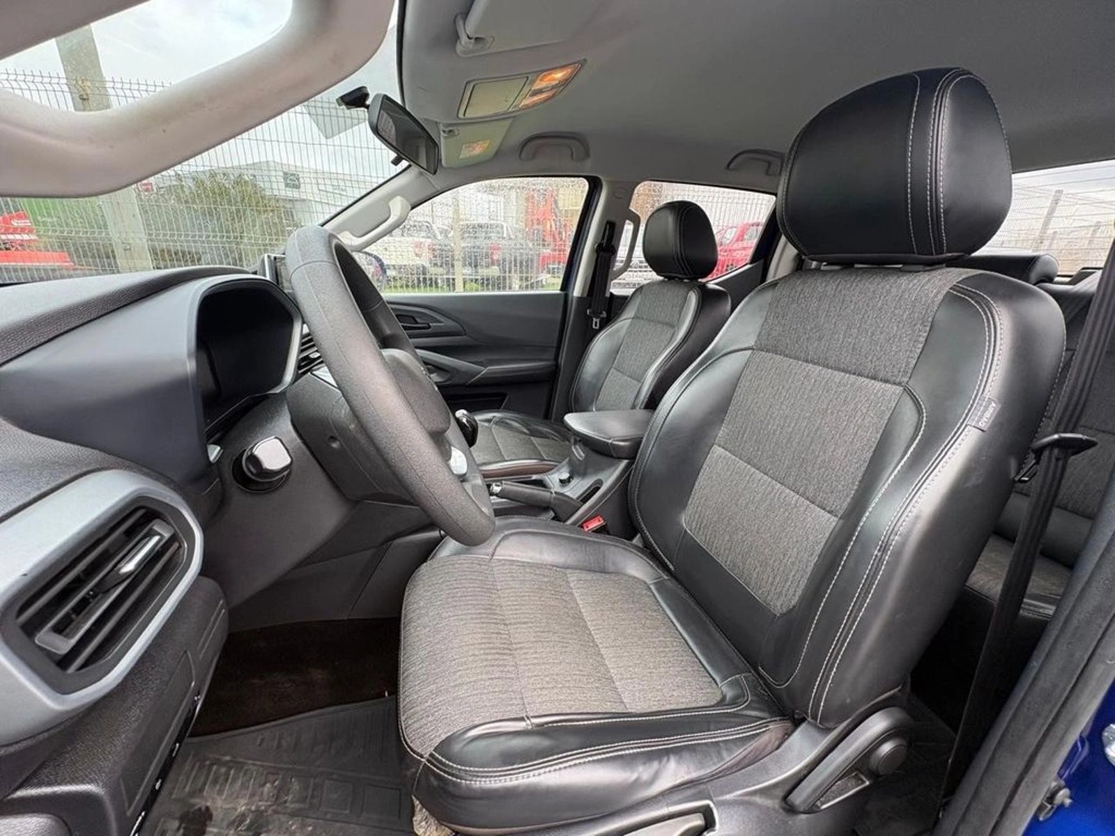Peugeot LANDTREK 1.9 4X4 MT 2023 - Imagen 11 de 12
