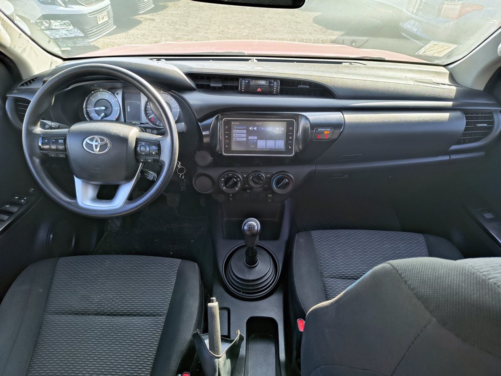 TOYOTA HILUX HILUX TSS 2.4 Diesel 4X2 T/M 2022 - Imagen 15 de 20