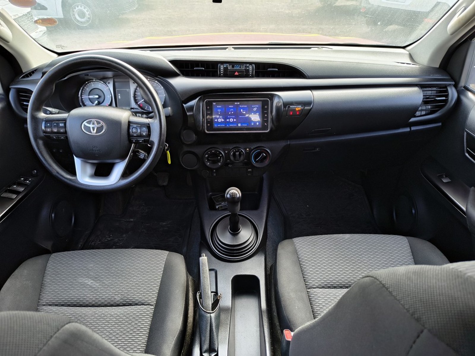 TOYOTA HILUX 2.4 DX 2022 - Imagen 16 de 20