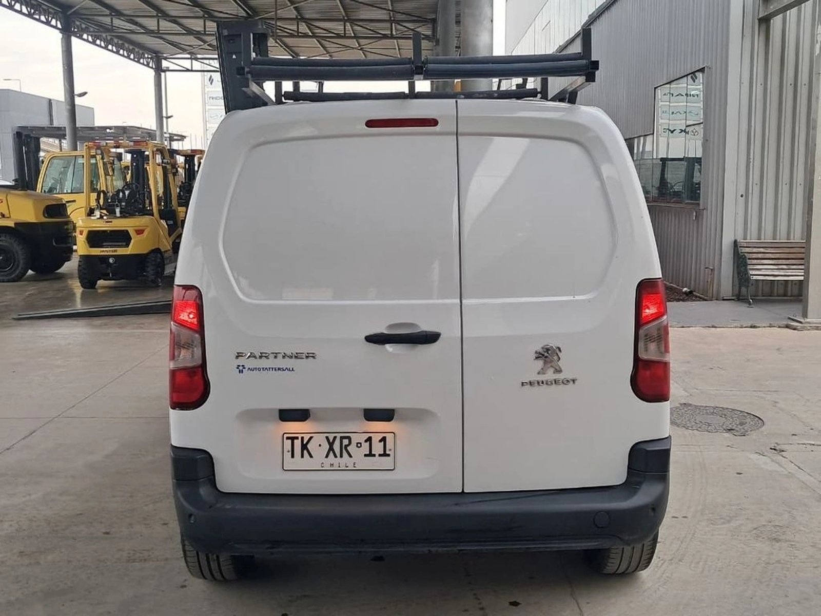 Peugeot PARTNER L1 1.5 HDI 4X2 MT 2024 - Imagen 7 de 19