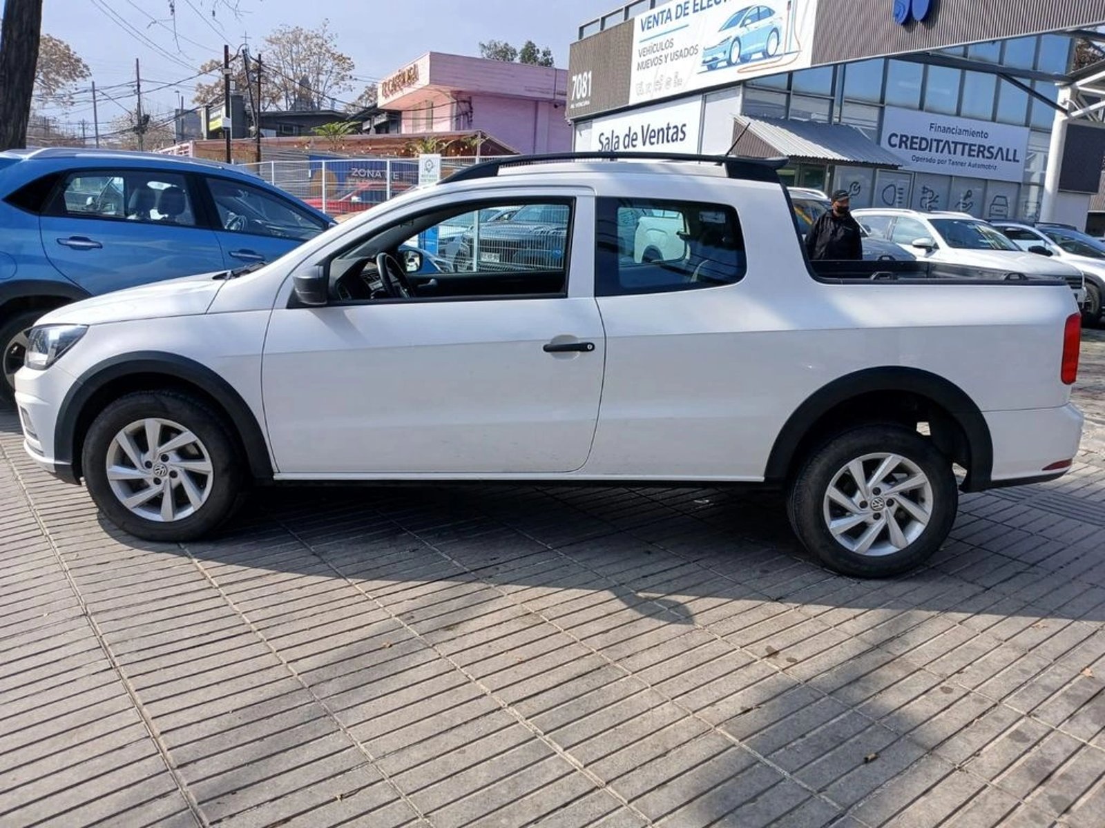 Volkswagen SAVEIRO Saveiro 1.6 MT Cab Ext Confortline 2023 - Foto 5 de 17