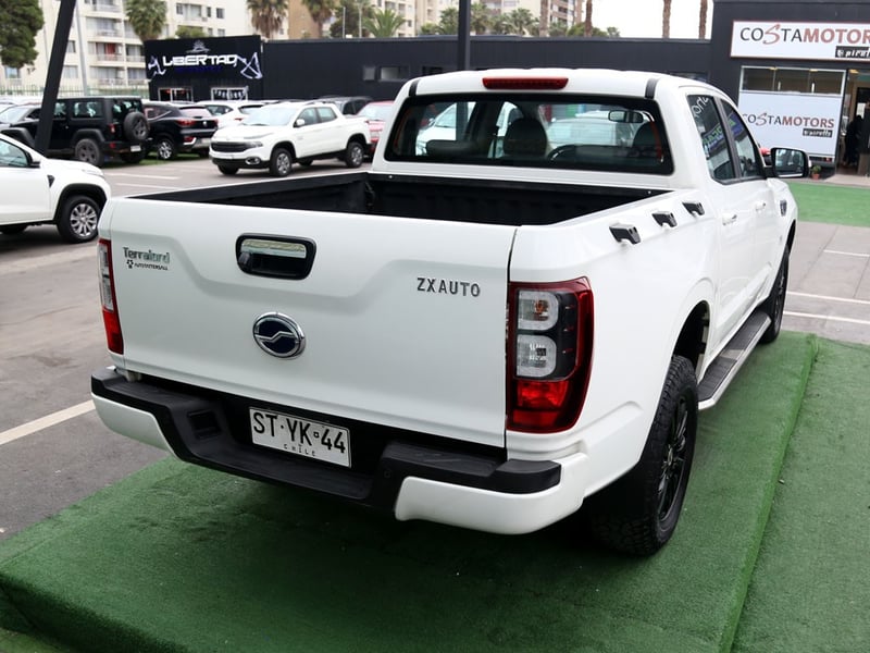 ZX Auto TERRALORD 4X2 2.5 MT 2023 - Imagen 8 de 20