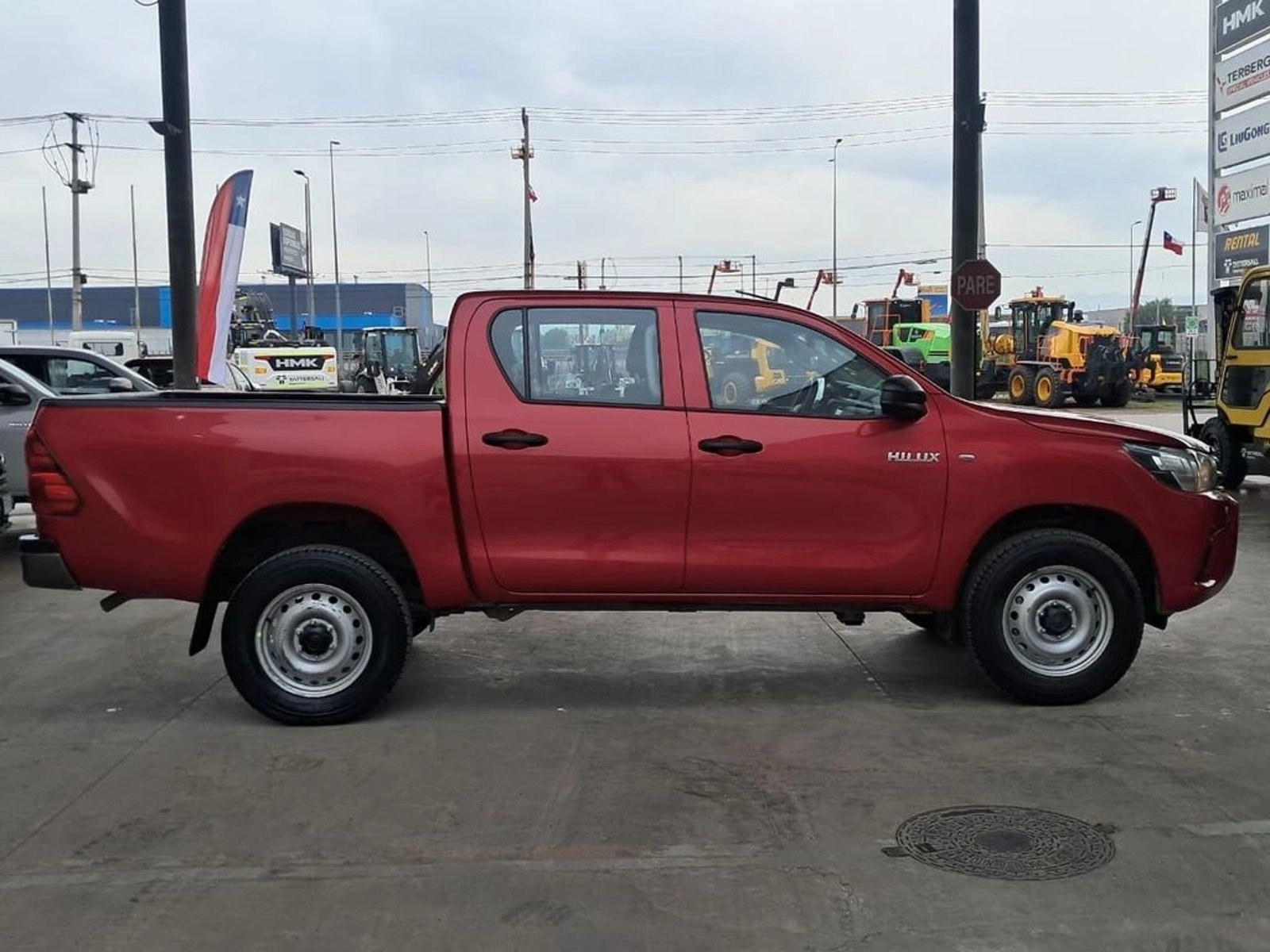 Toyota HILUX 2.4 DX 4X2 MT 2023 - Imagen 5 de 19