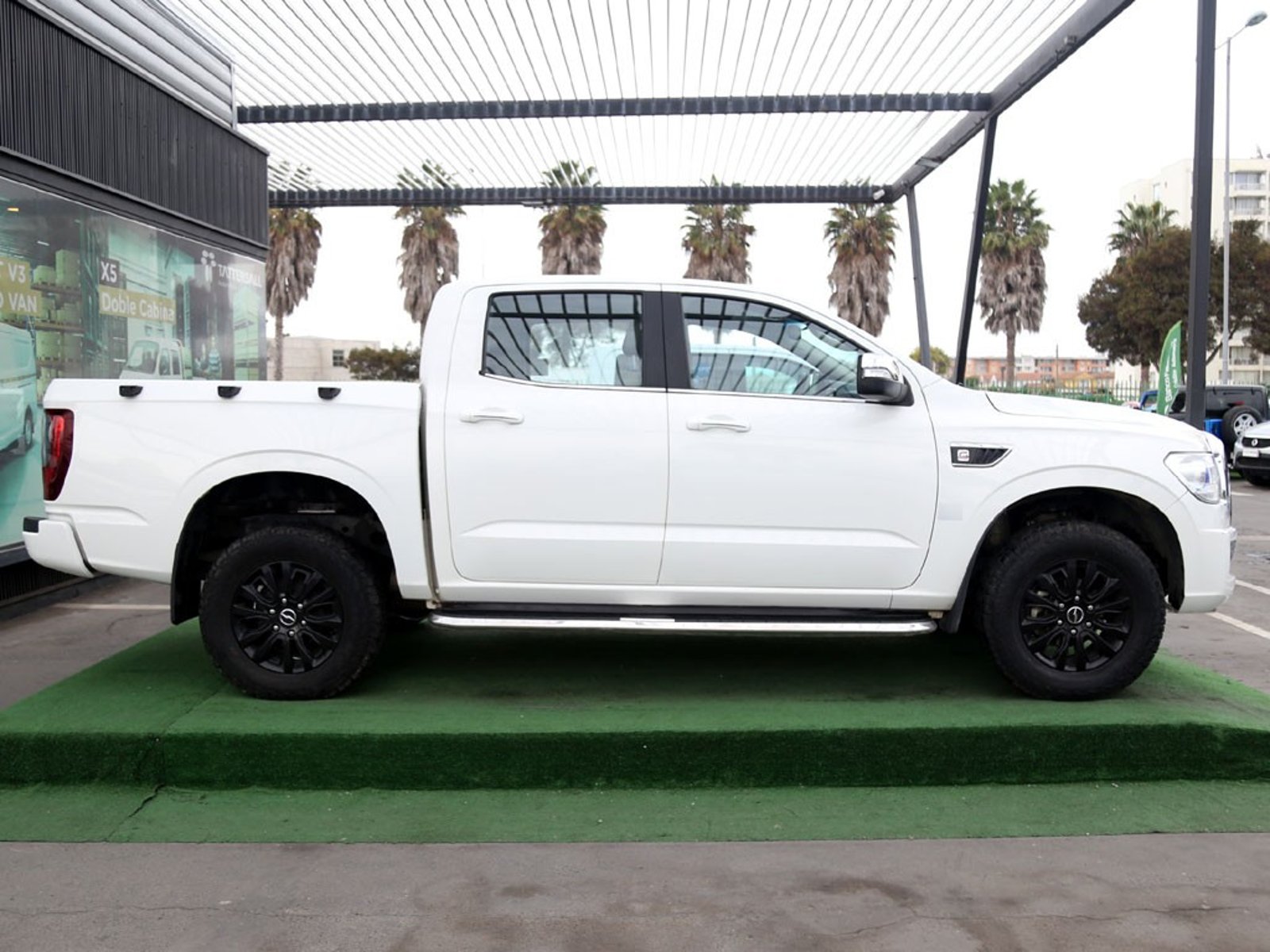 ZX Auto TERRALORD 2.5 LUX PLUS MT 4X2 DIESEL 2023 - Foto 4 de 19