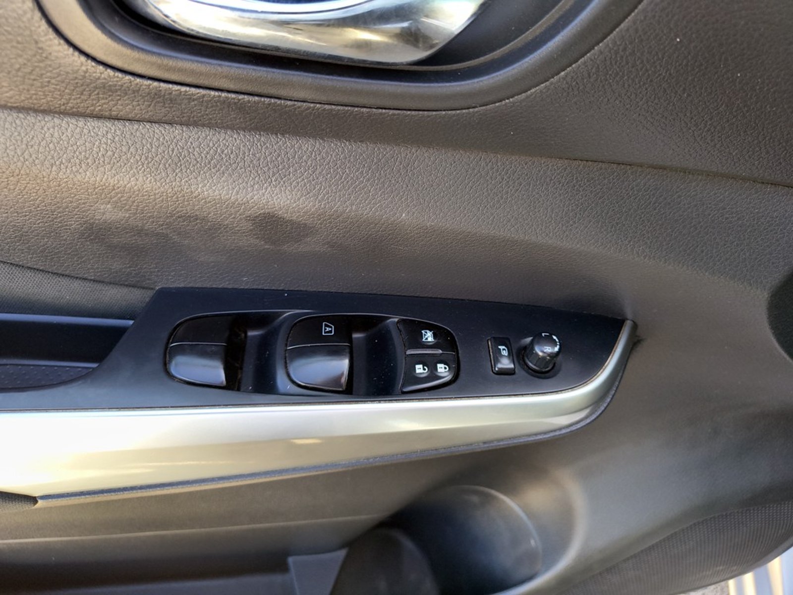 NISSAN NAVARA 2.3 Diesel 4x4 T/A 2023 - Imagen 7 de 18
