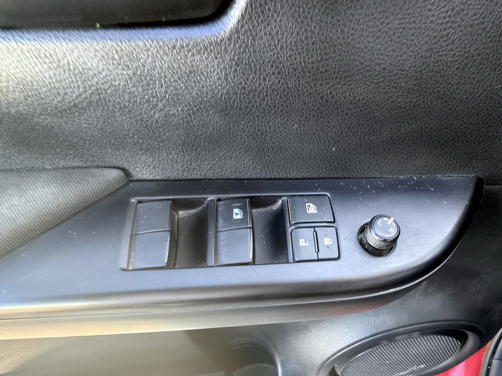 Toyota HILUX HILUX TSS 2.4 Diesel 4X2 T/M 2022 - Imagen 8 de 20