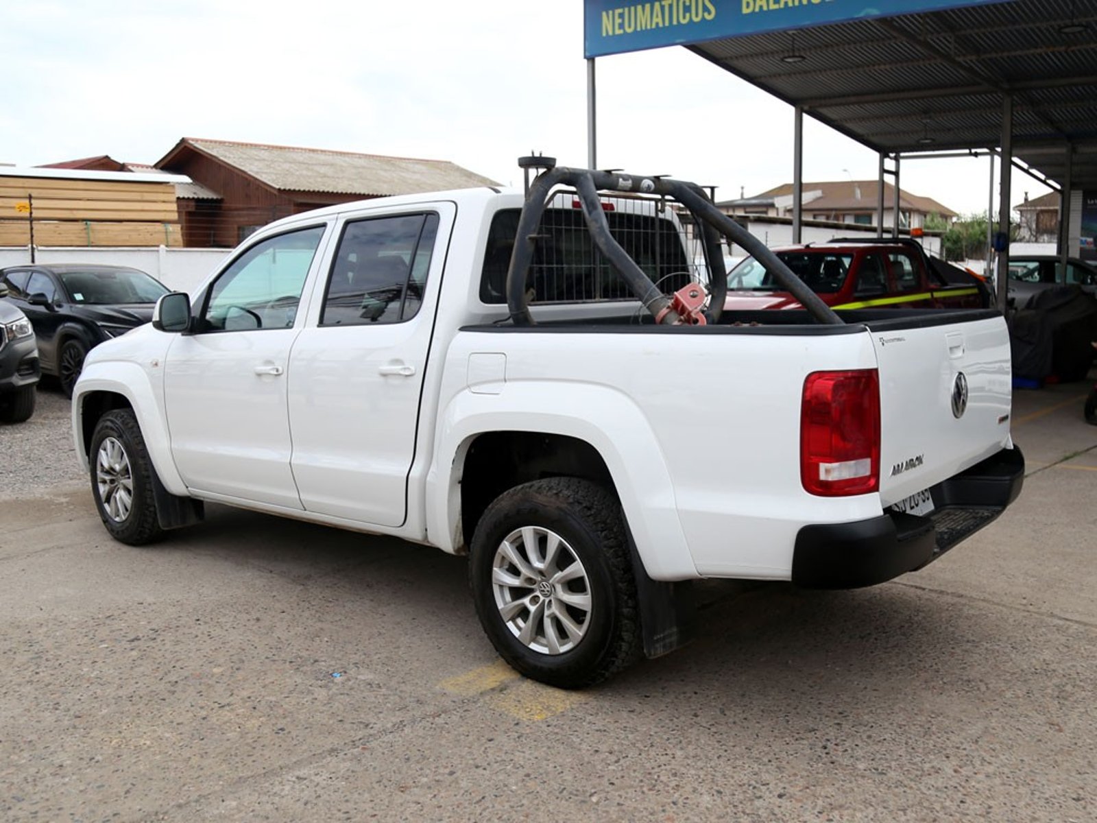 Volkswagen AMAROK DCAB TDI 4X4 TRENDLINE 2.0 2023 - Imagen 8 de 20