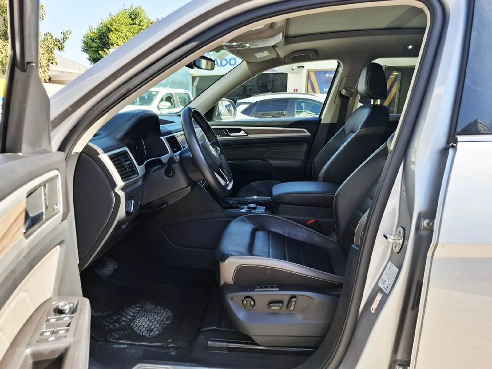 VOLKSWAGEN ATLAS 3.6 LIMITED 4MOTION 2024 - Imagen 14 de 20