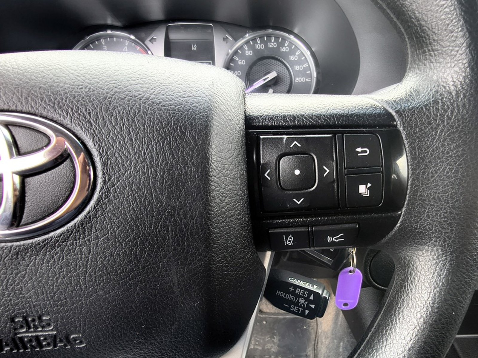 TOYOTA HILUX HILUX TSS 2.4 Diesel 4X2 T/M 2021 - Imagen 16 de 20